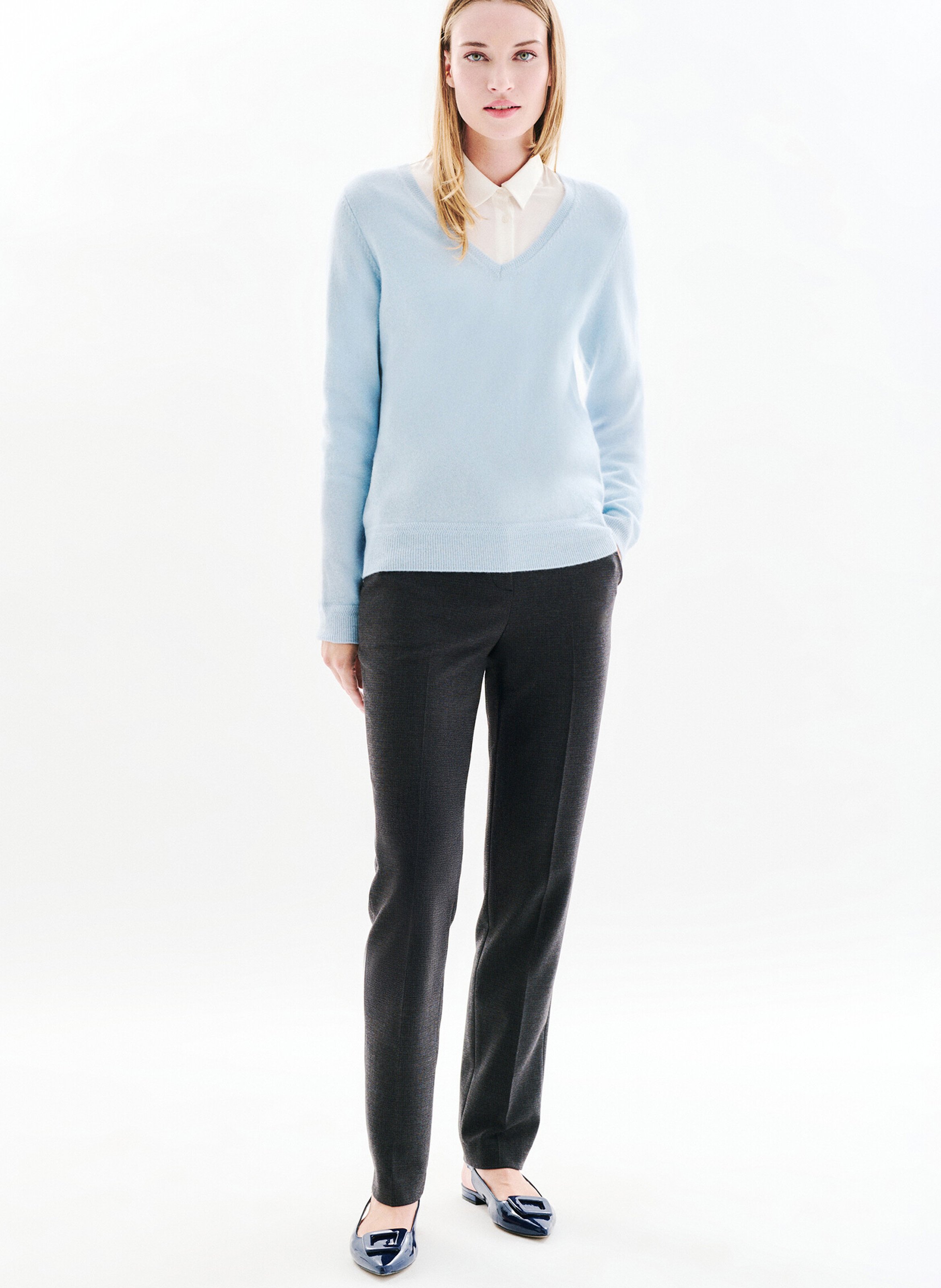 Pull cintré col V en cachemire CAROLL Bleu