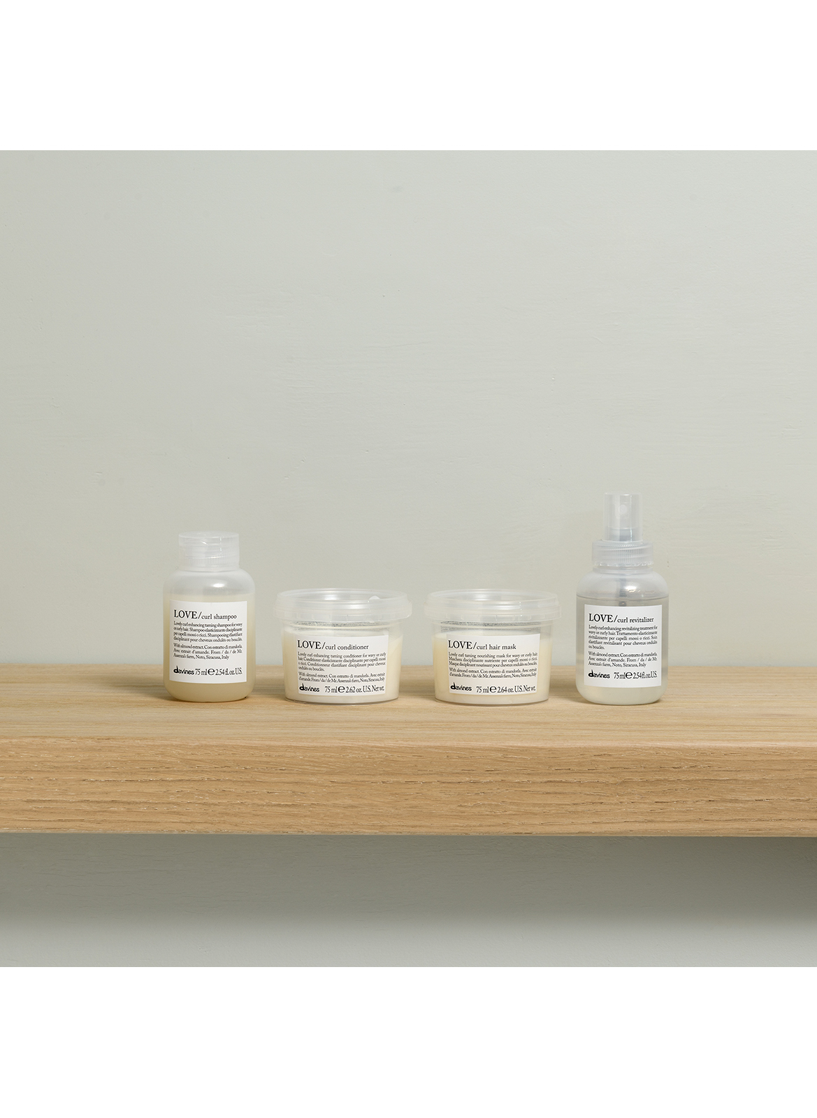 LOVE Curl Shampoo DAVINES No color