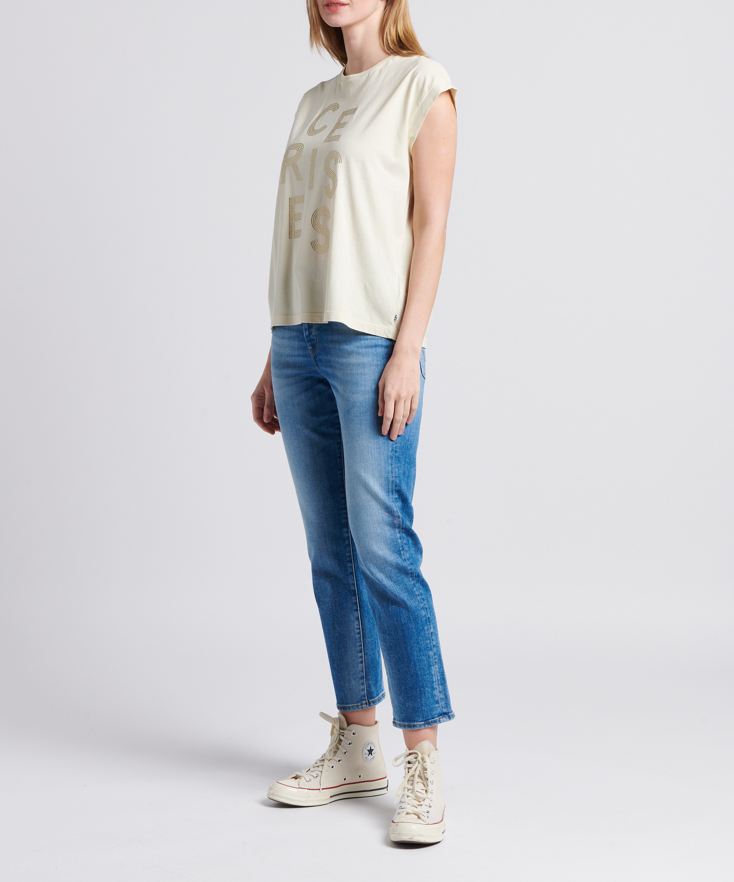 Gerade geschnittene verkürzte Jeans aus Stretch-Baumwolle. LE TEMPS DES CERISES Blau