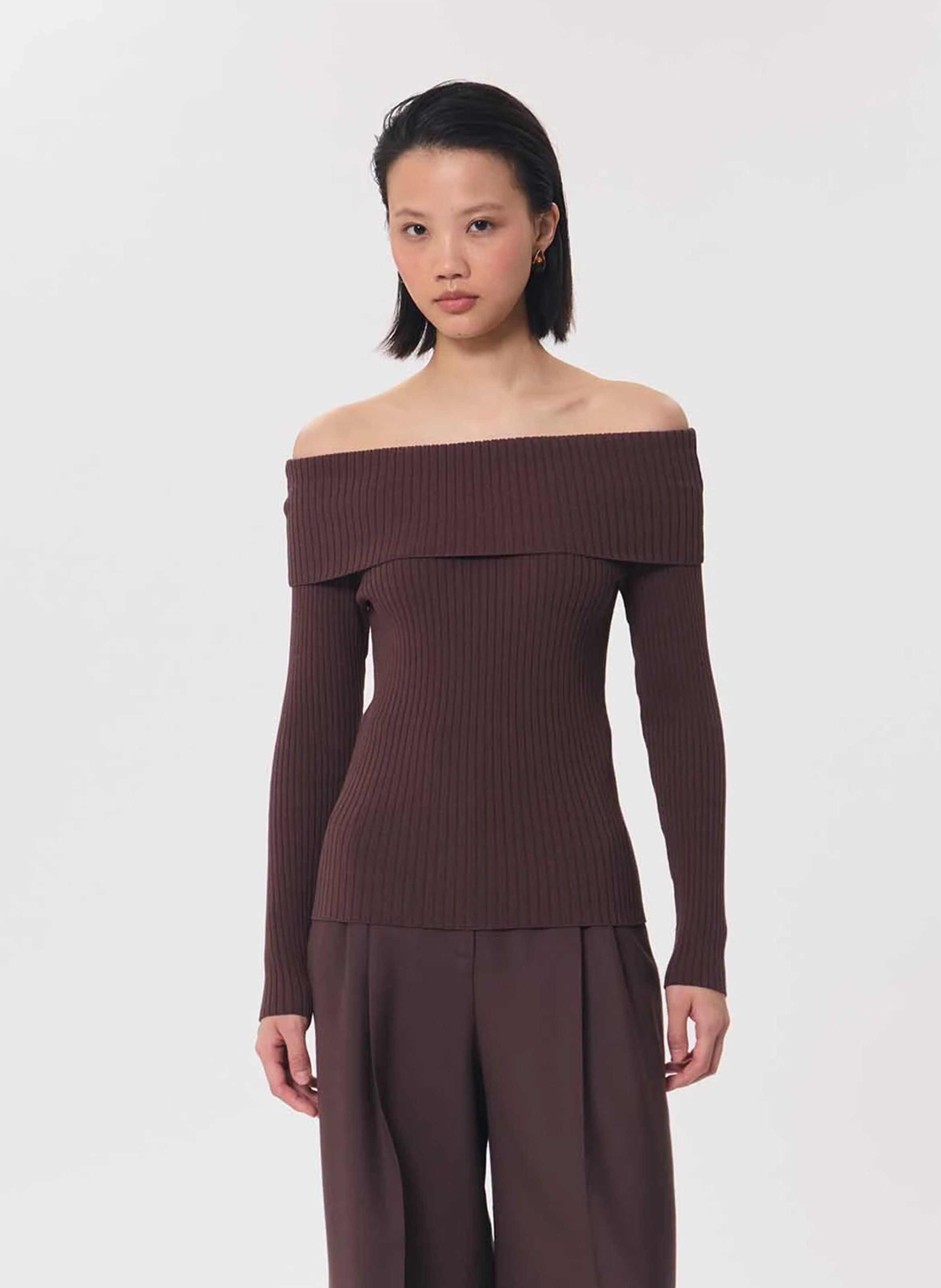 Straight fit, Bardot neckline TARA JARMON