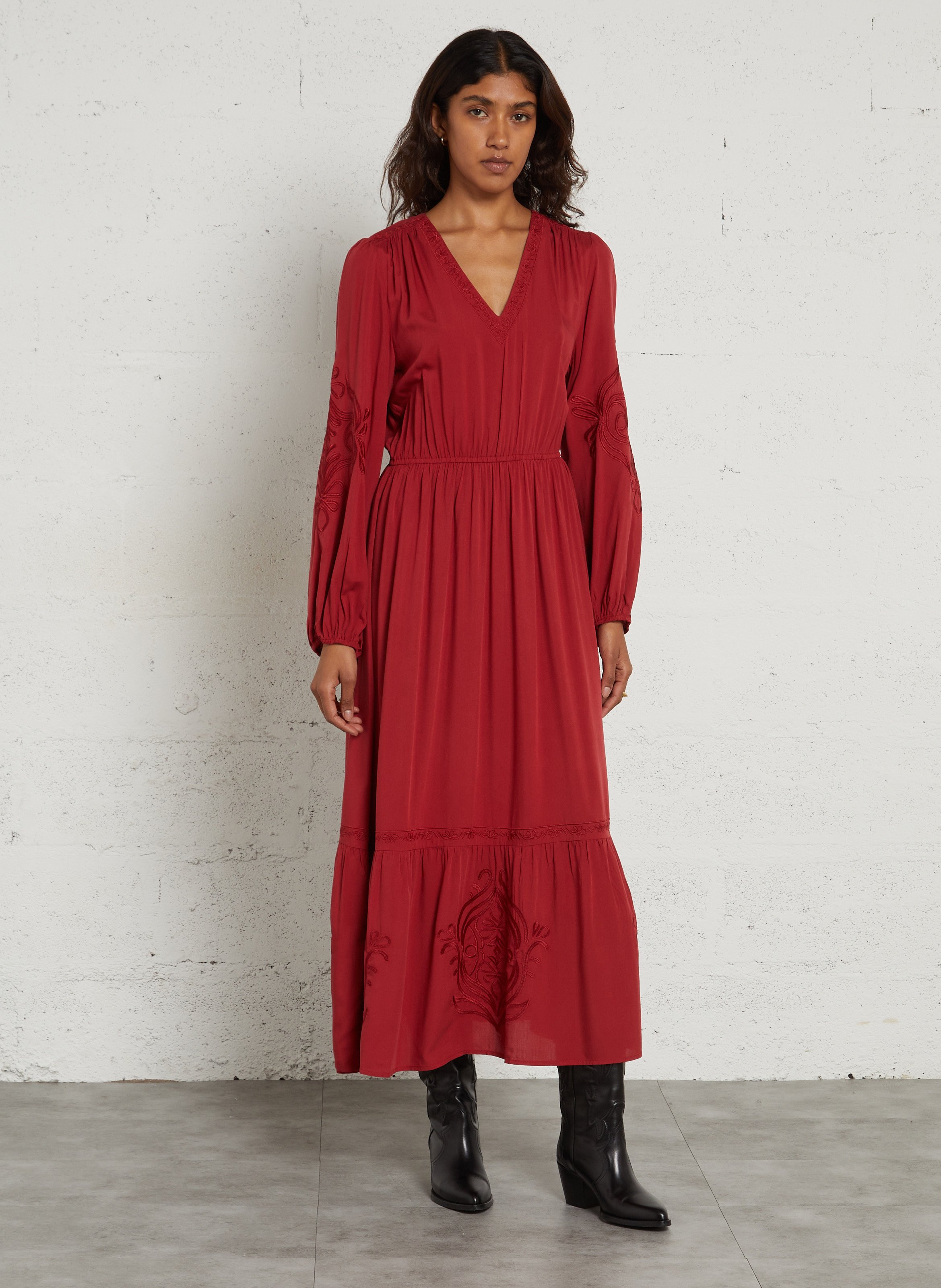Langes, tailliertes Kleid mit langen Ärmeln LA PETITE ETOILE Orange
