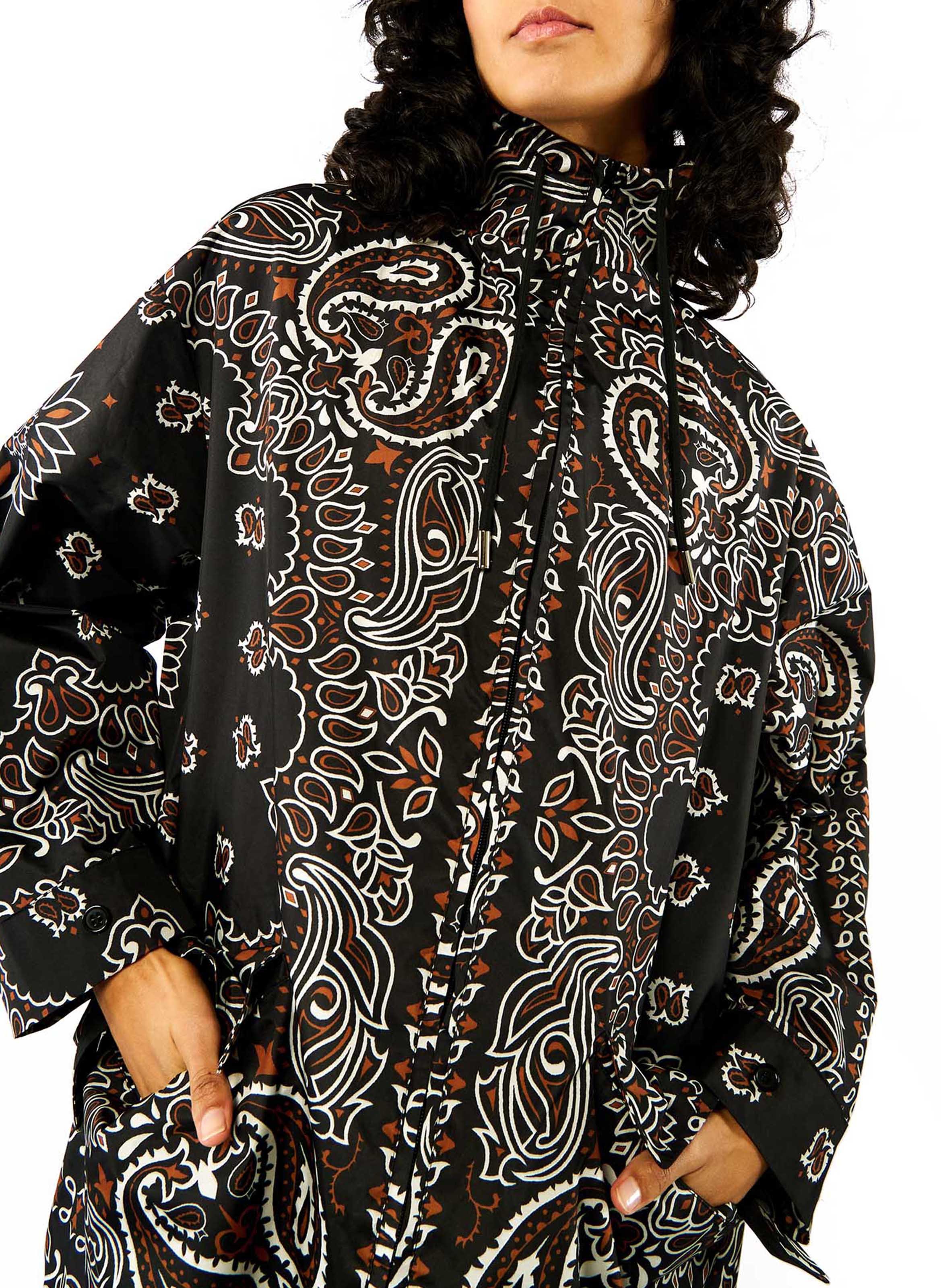 Oversized Printed Windbreaker WILD Black