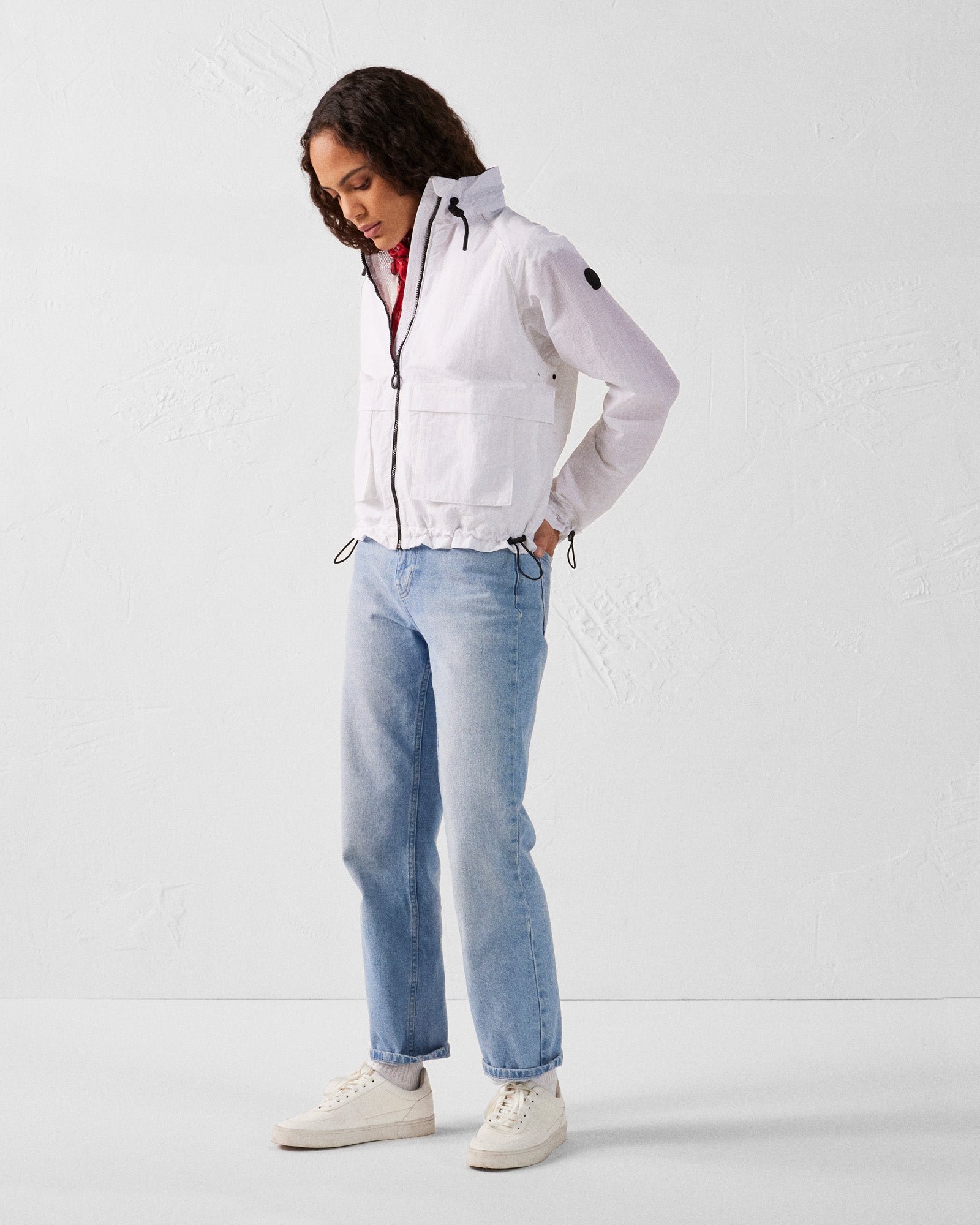 Lightweight edge windbreaker jacket JOTT White