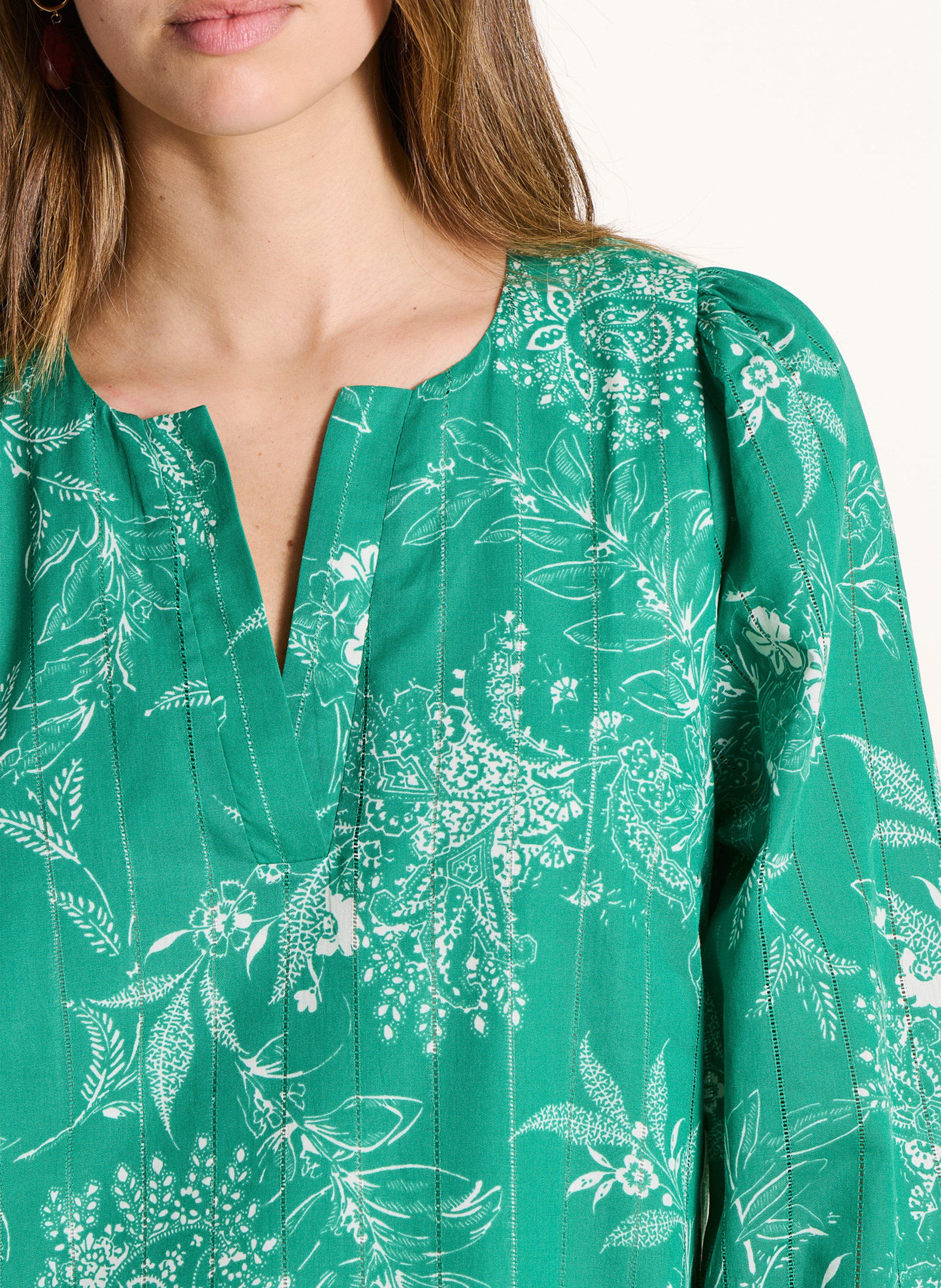 Robe courte col V imprimée LA FEE MARABOUTEE Vert