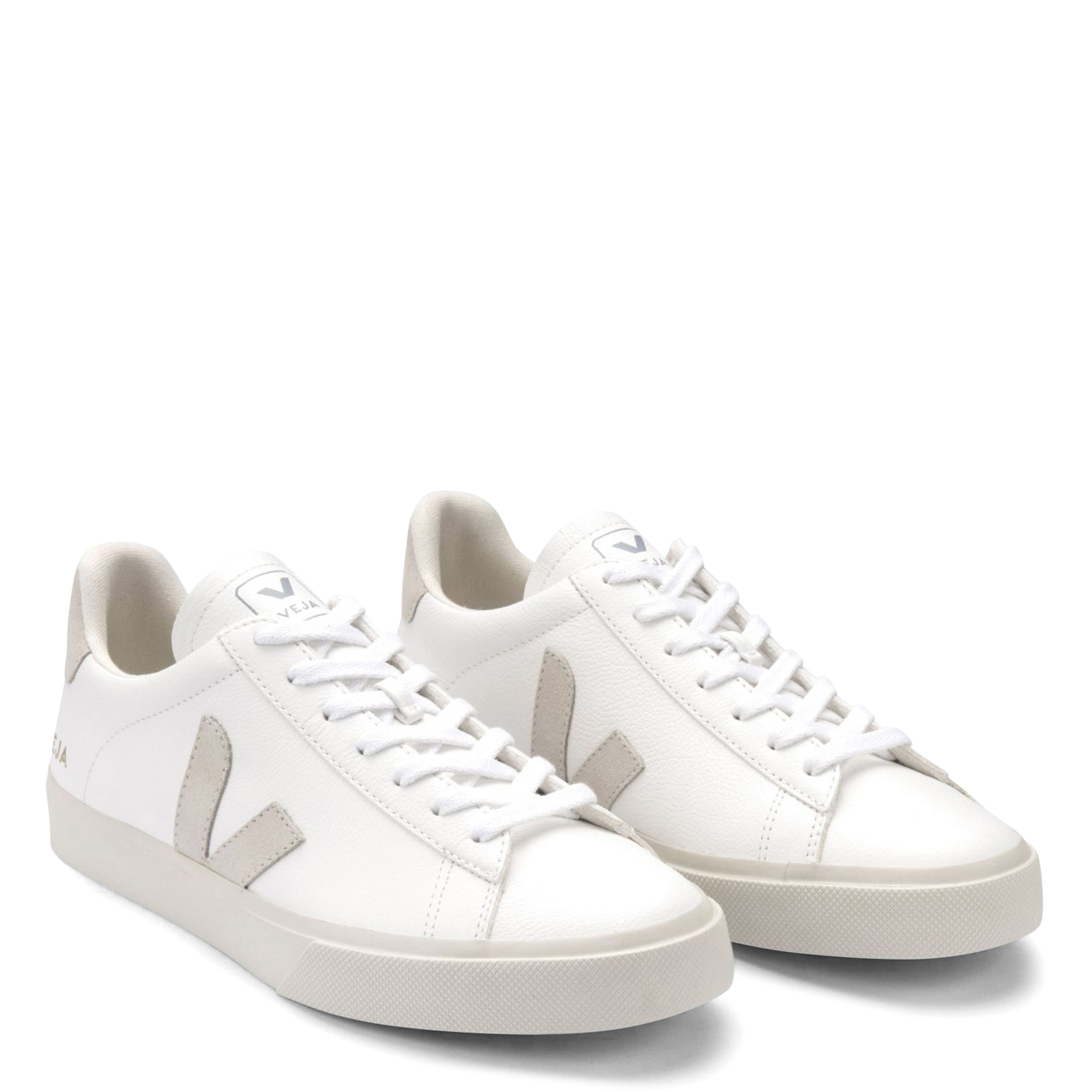 Baskets basses en cuir VEJA Blanc
