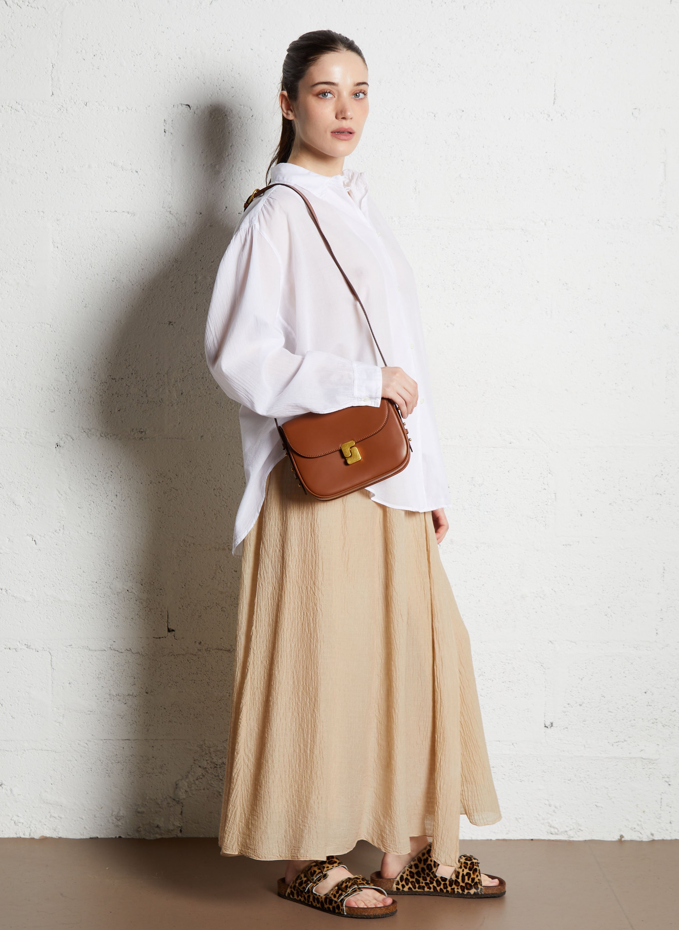 Calfskin leather shoulder bag SOEUR Brown