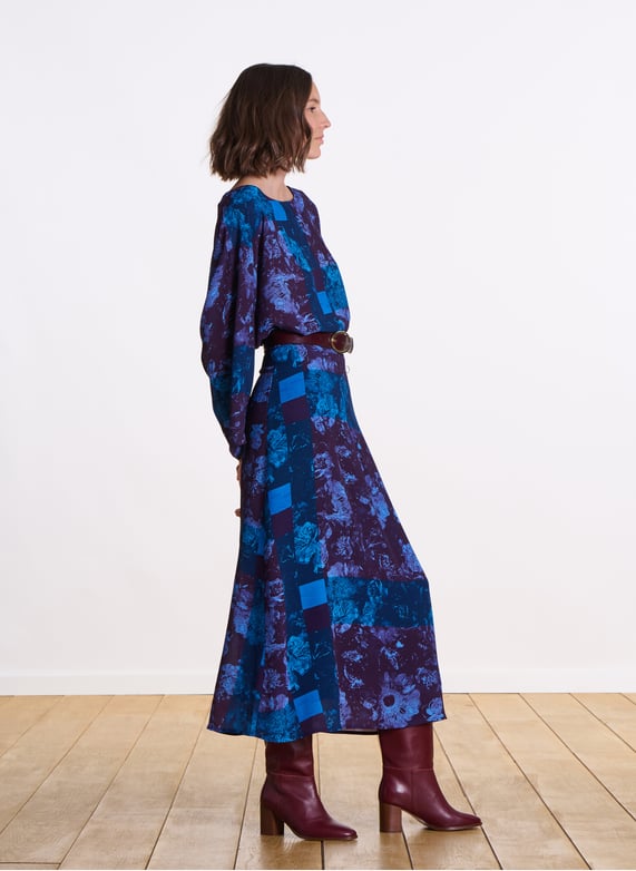 Comment porter une jupe évasée violet clair (2 tenues et looks Comment porter une jupe évasée violet clair (2 tenues et looks