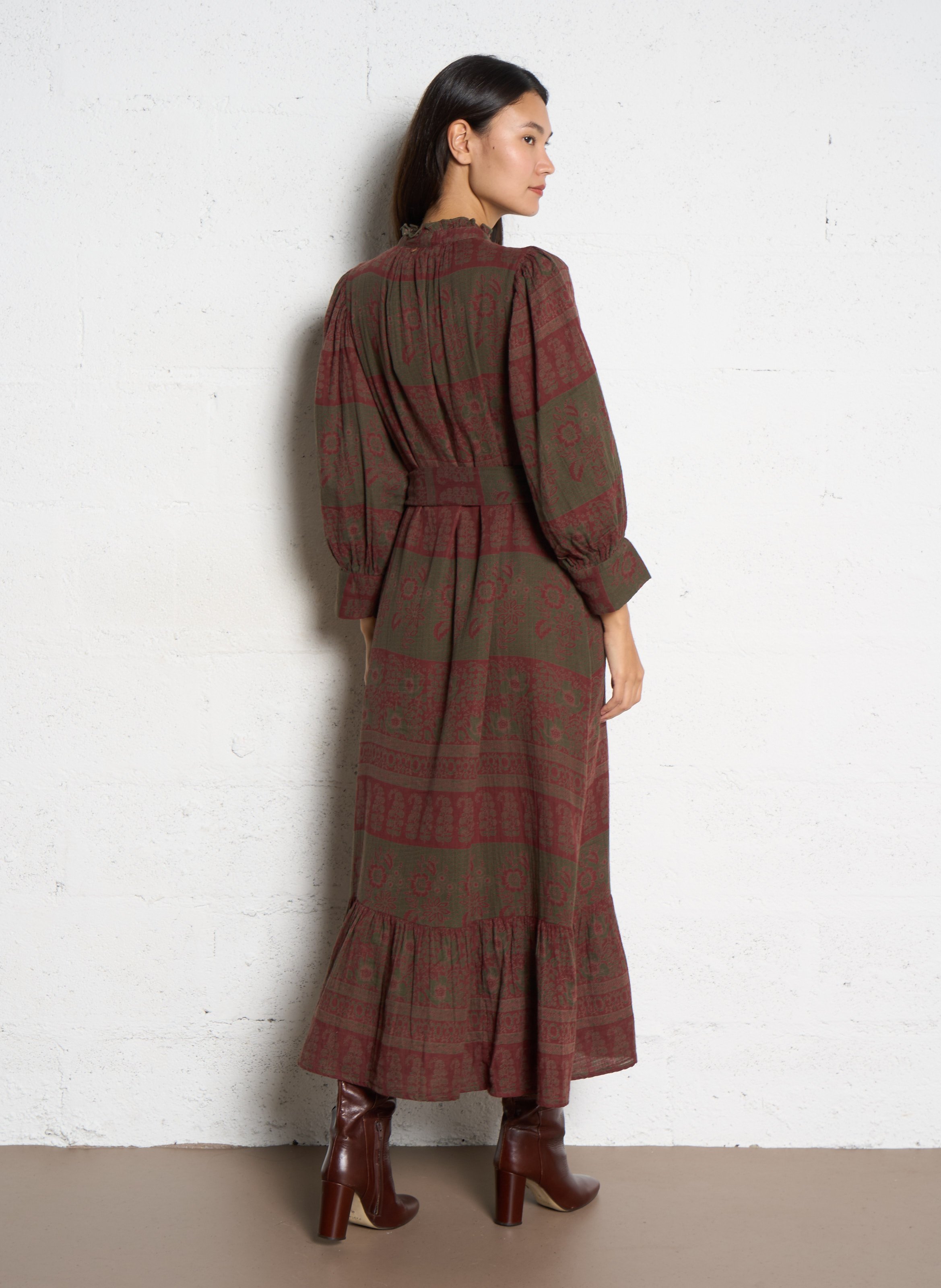 Maxikleid aus Baumwolle mit viktorianischem Kragen und Print ANTIK BATIK Khaki