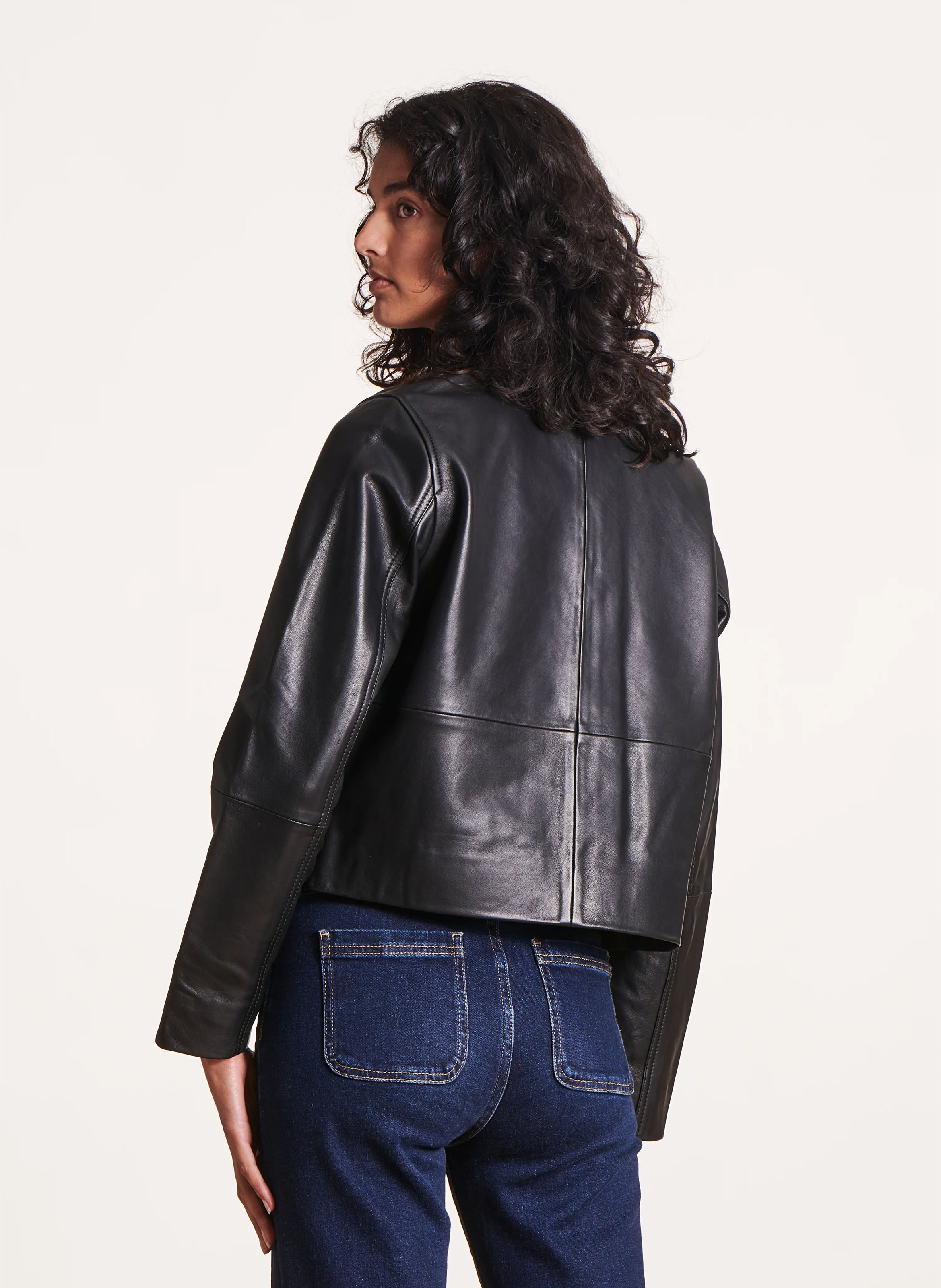 Veste en cuir droite à col classique LA FEE MARABOUTEE Noir