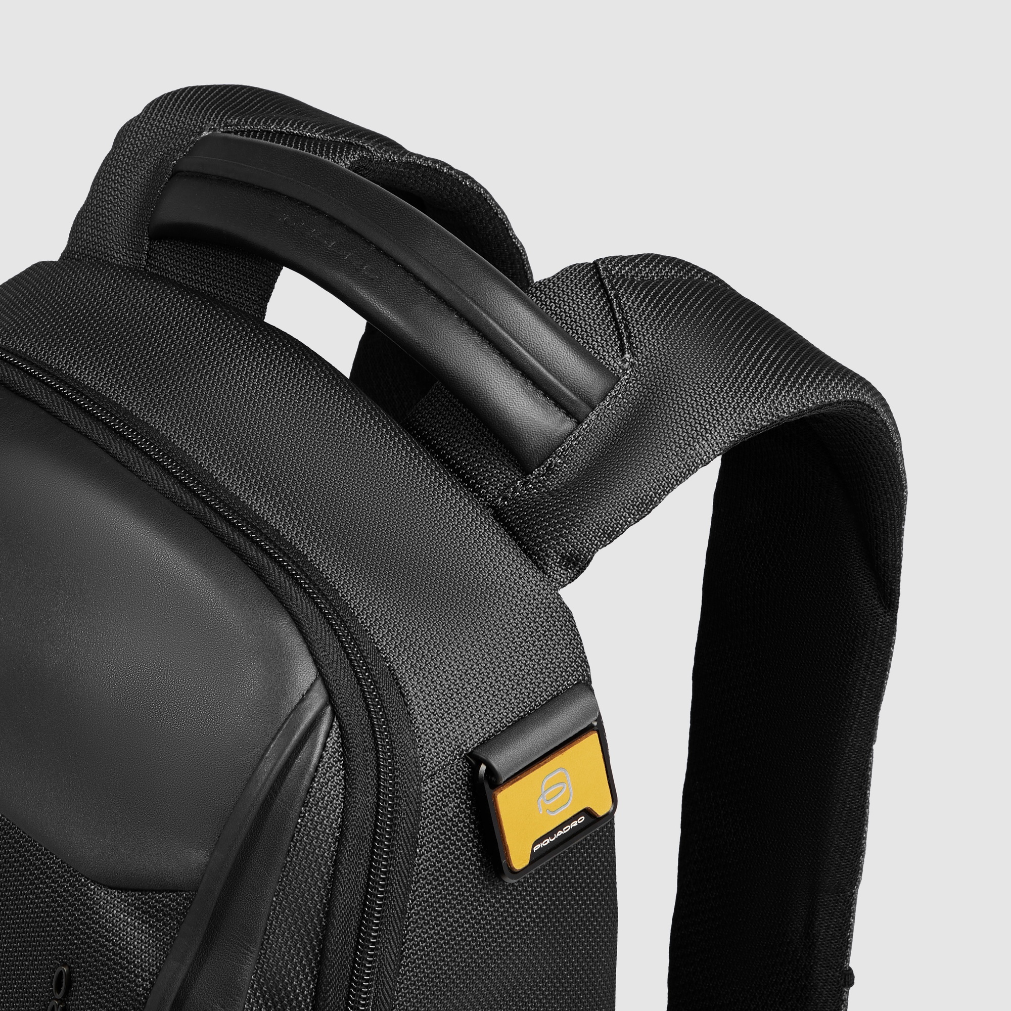 Backpack for 13.3" laptop in recycled fabric PIQUADRO Black