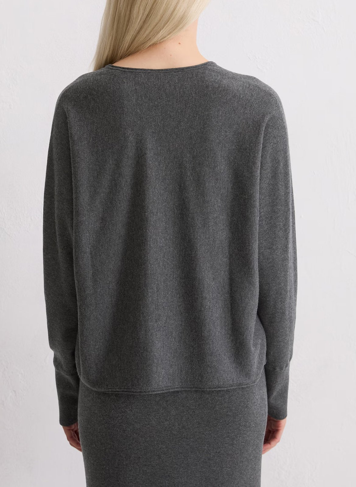 Jersey amplio de lana mezclada con cuello en V liso. MARC O'POLO Gris