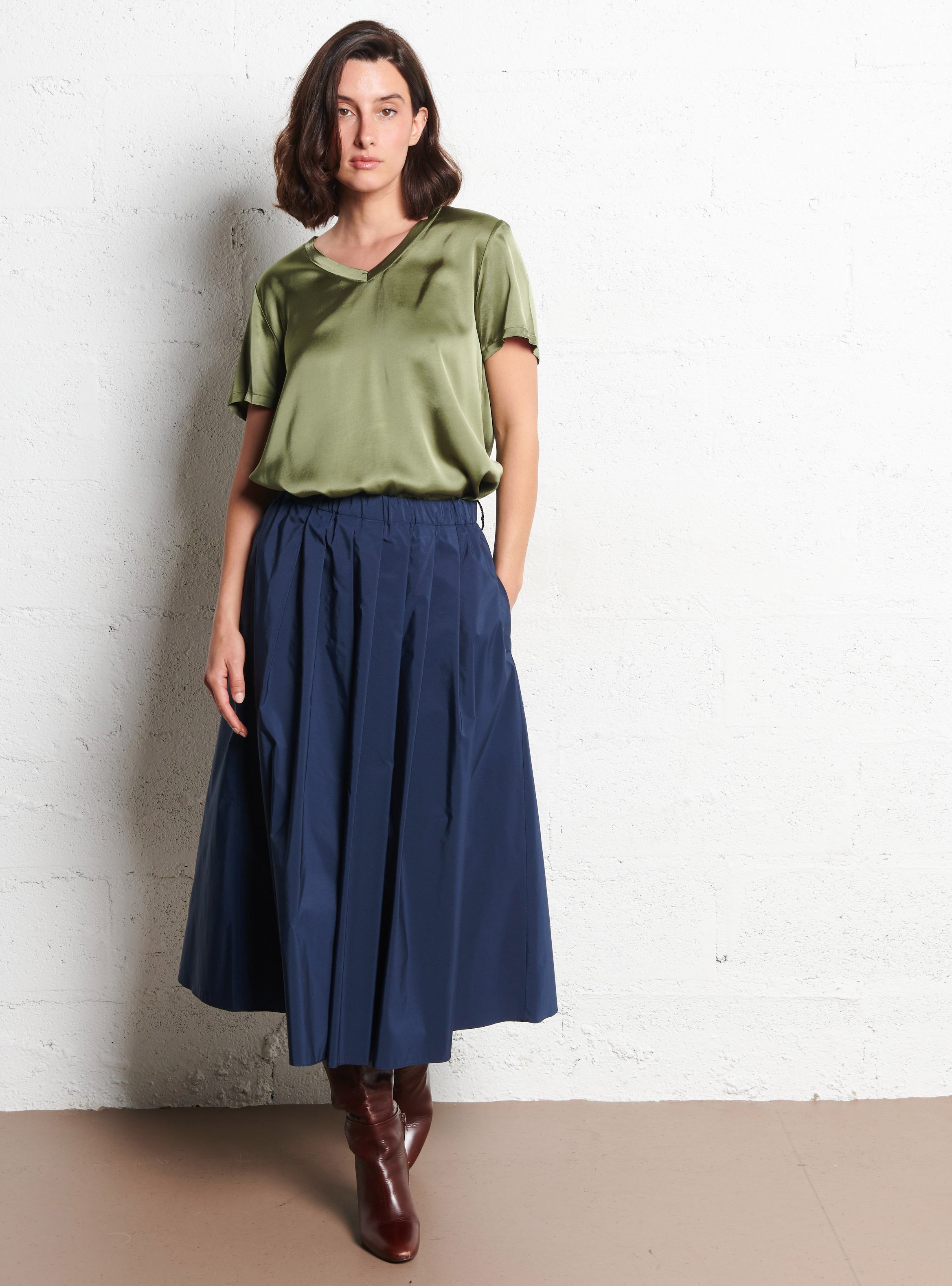 Satin V-neck oversized T-shirt SUD EXPRESS Green