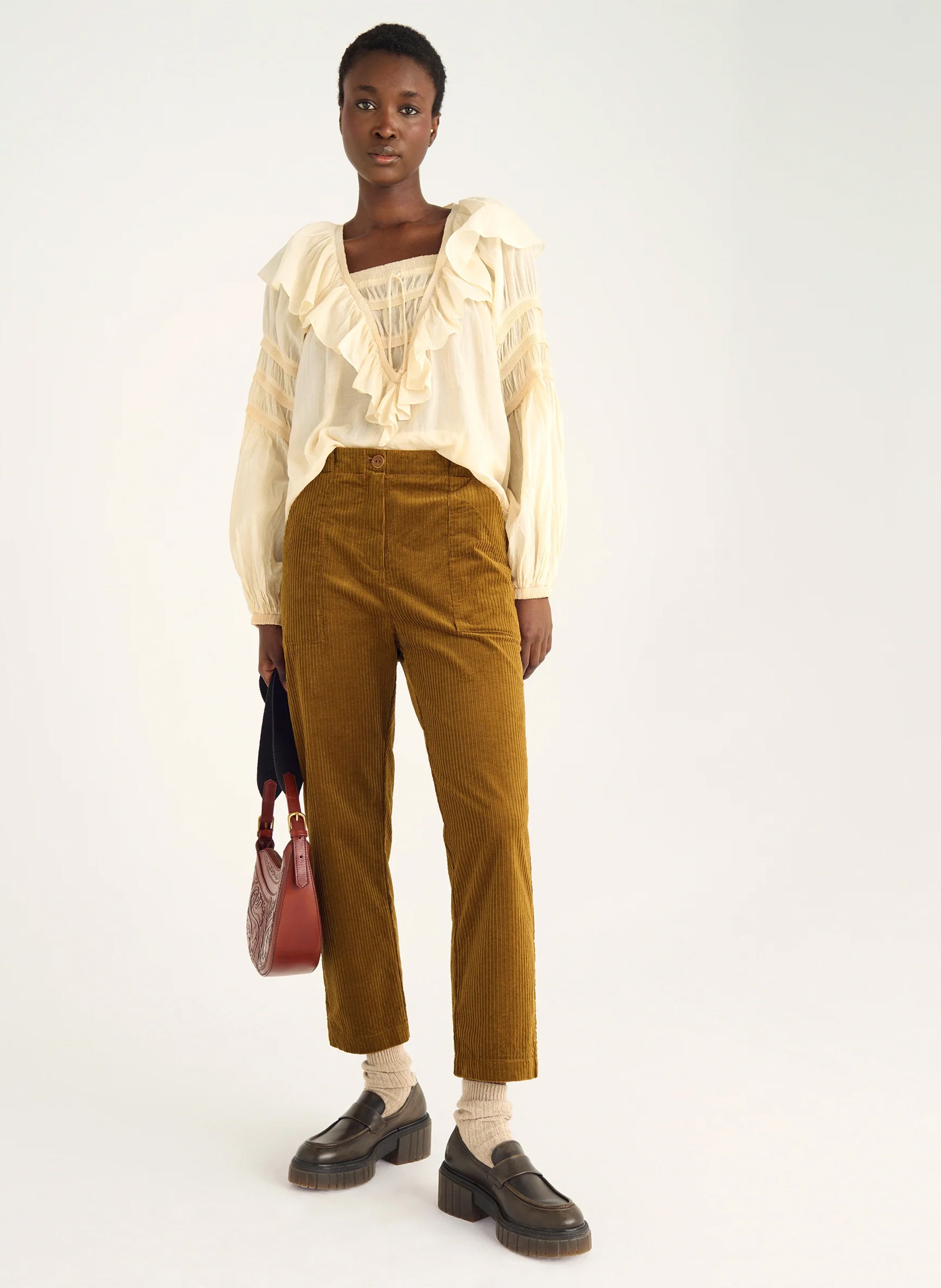 Pantalon carotte 7/8ème en velours côtelé COTELAC Marron