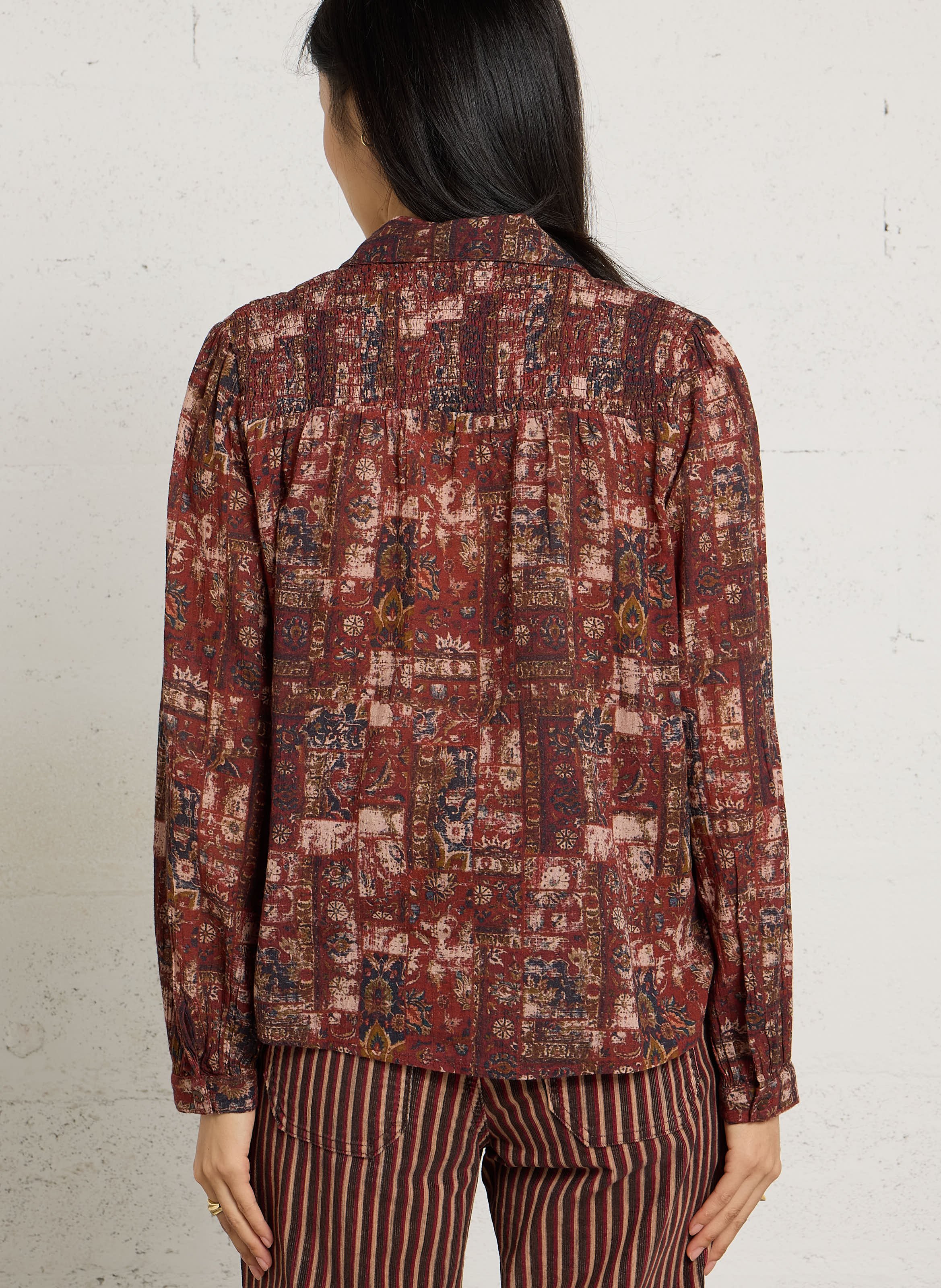 Rechte blouse met V-hals en print MAISON HOTEL Bruin
