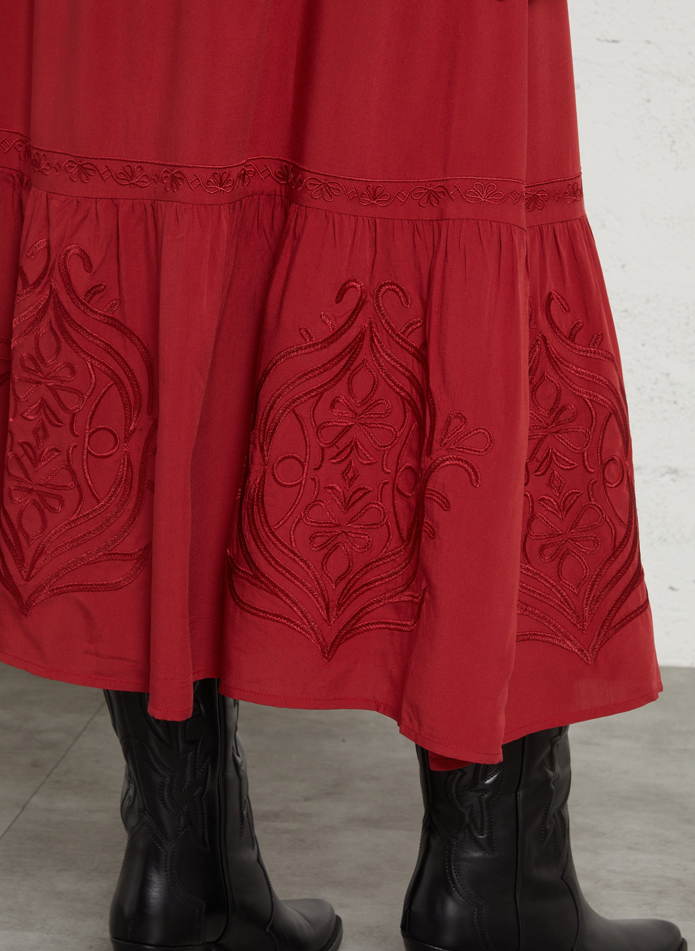 Langes, tailliertes Kleid mit langen Ärmeln LA PETITE ETOILE Orange