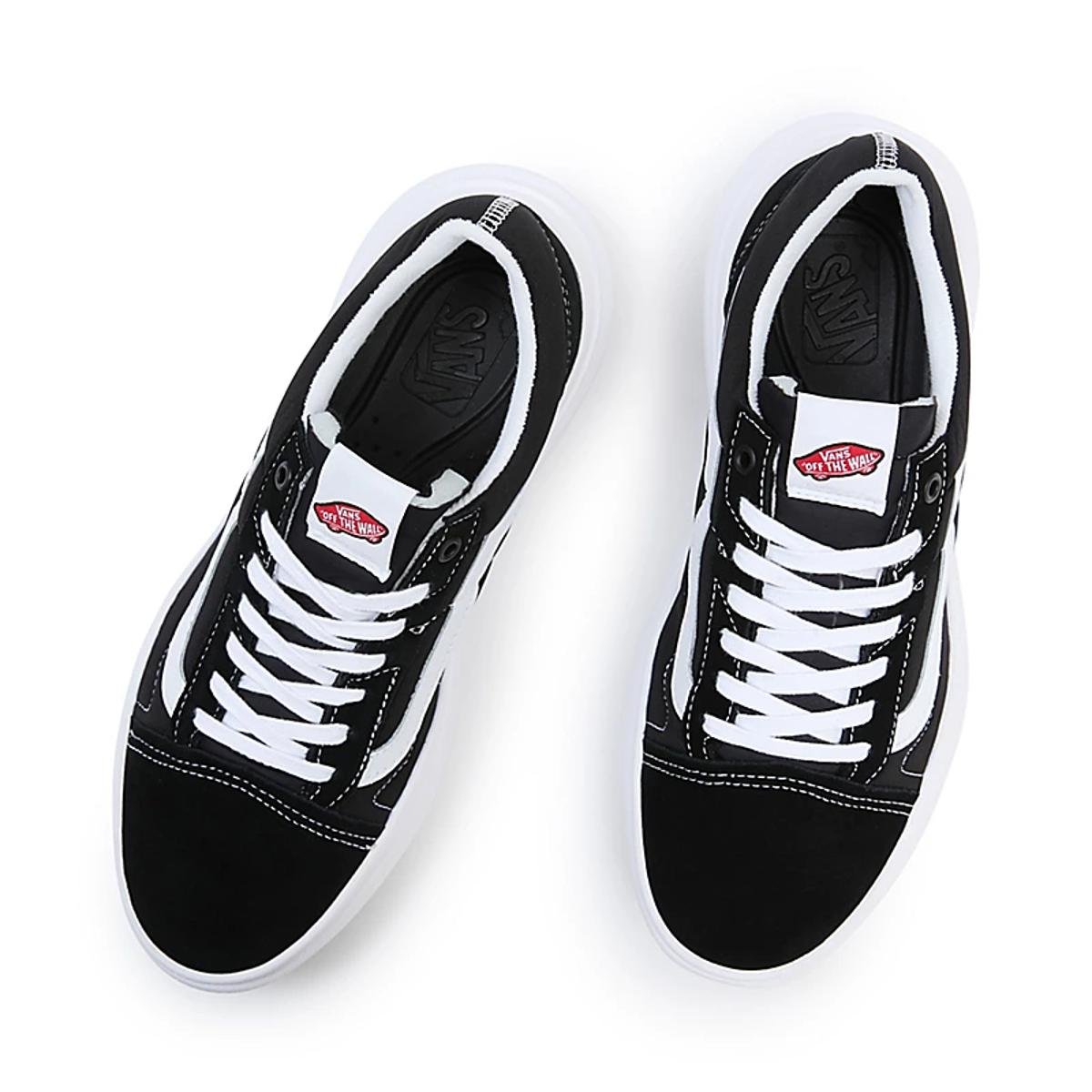 Low-top sneakers VANS Black