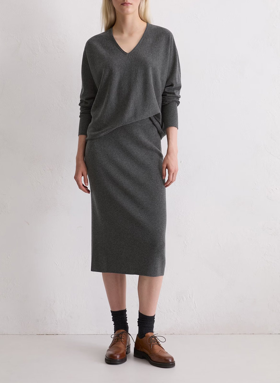 Jersey amplio de lana mezclada con cuello en V liso. MARC O'POLO Gris