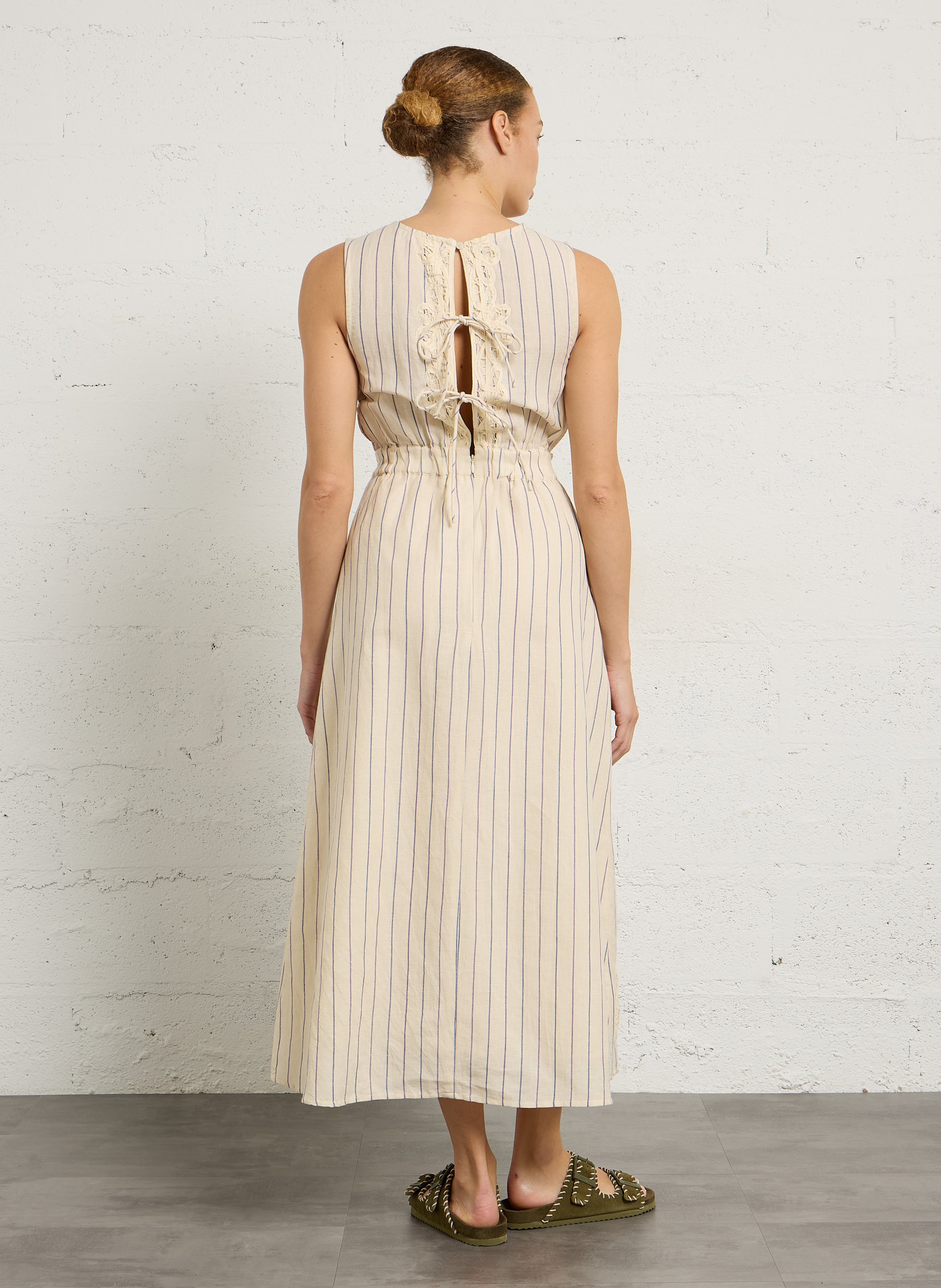 Lange jurk met ronde hals LOUISE MISHA Beige