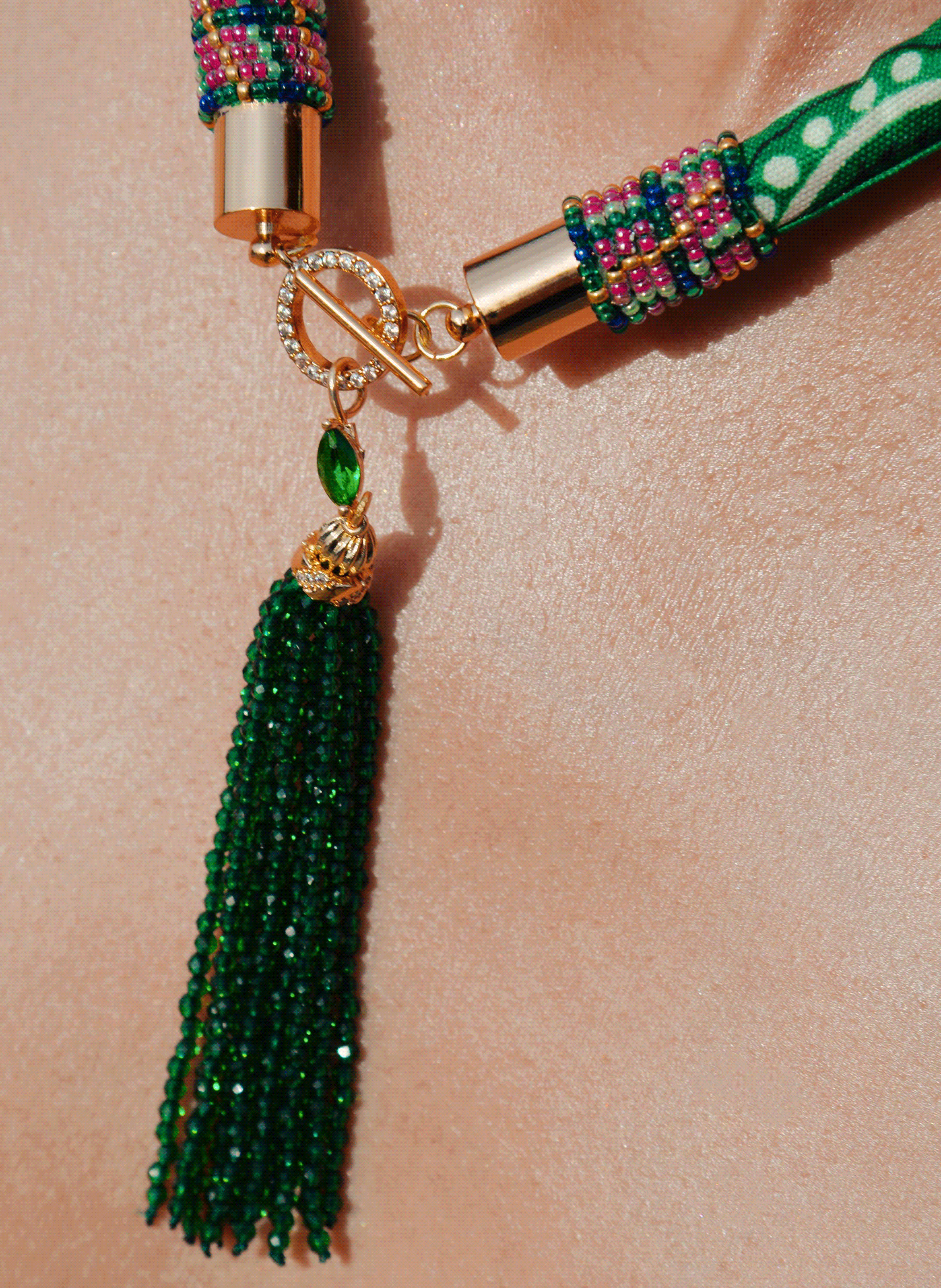 Fabric necklace with pearl pendant HIPANEMA Green