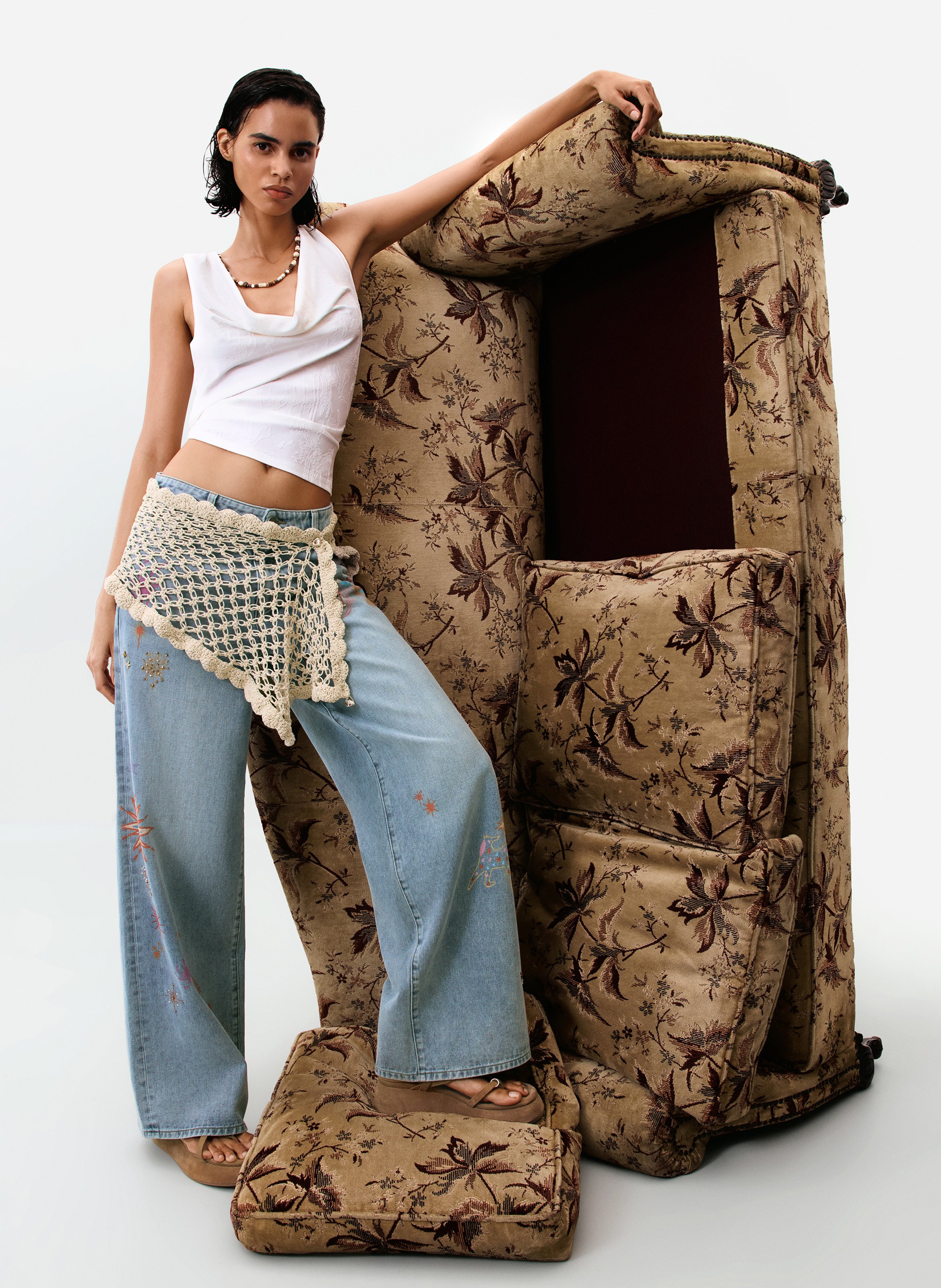 Top moulant col bénitier DESIGUAL Blanc