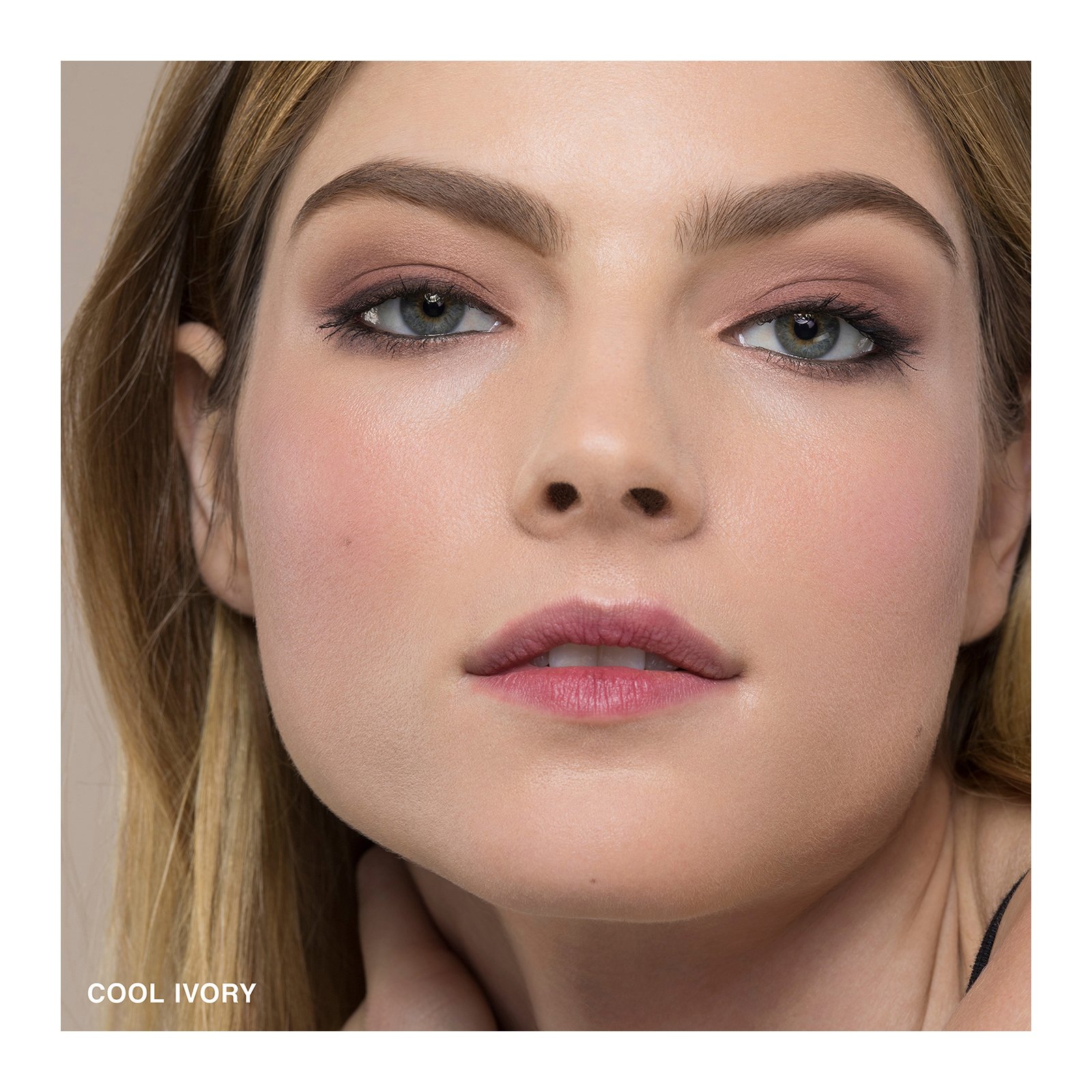 Skin Foundation Stick BOBBI BROWN 07 cool ivory (c-026)