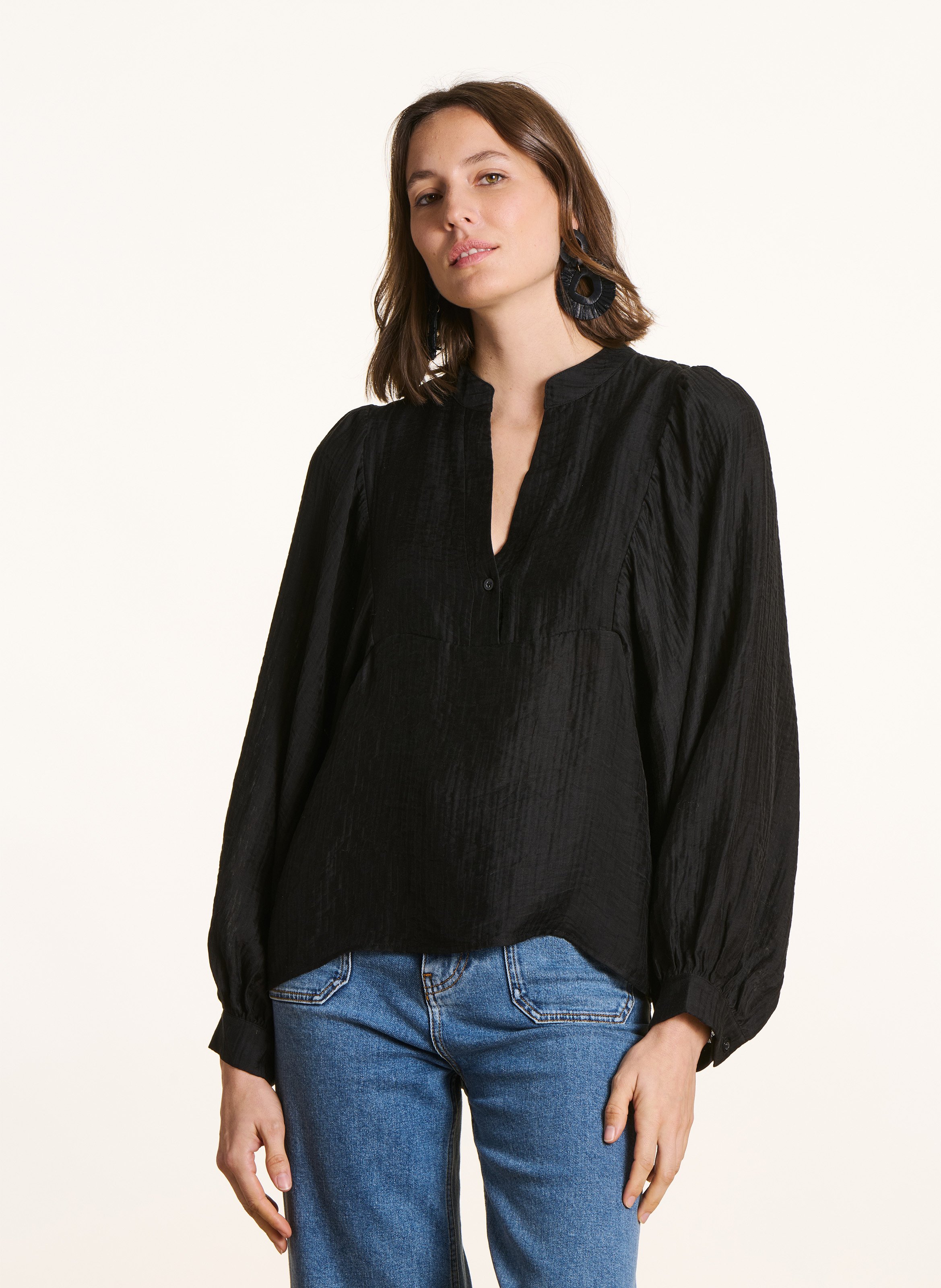 Weites Top mit Stehkragen LA FEE MARABOUTEE Schwarz