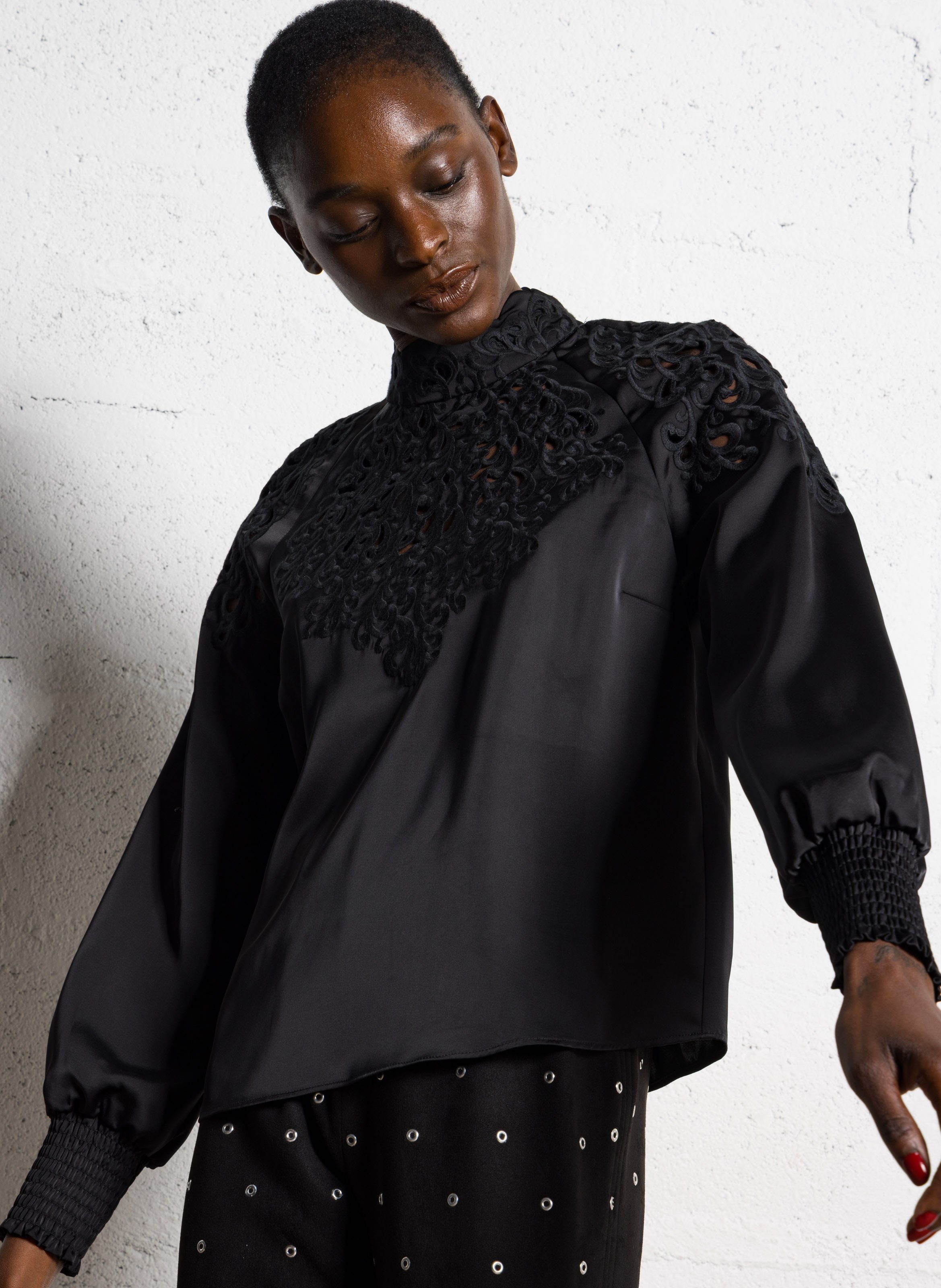 Blouse met opstaande kraag BERENICE Zwart