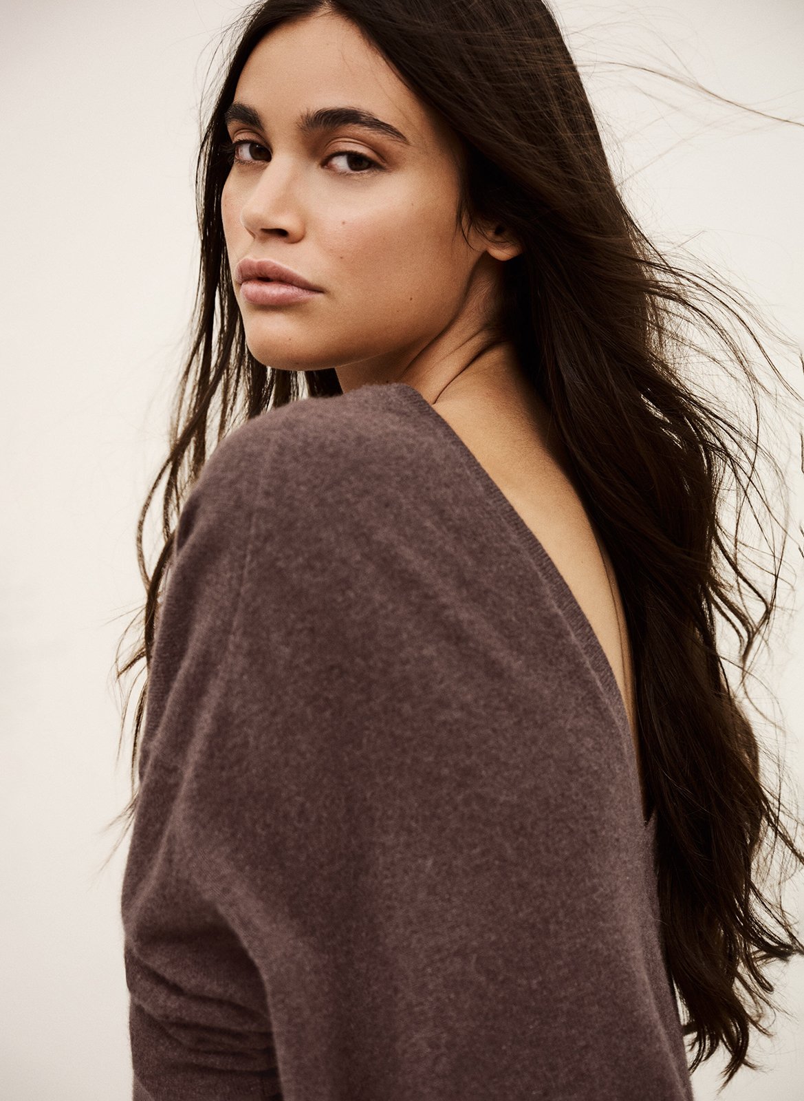 Kasjmier trui met V-hals BA&SH Bruin