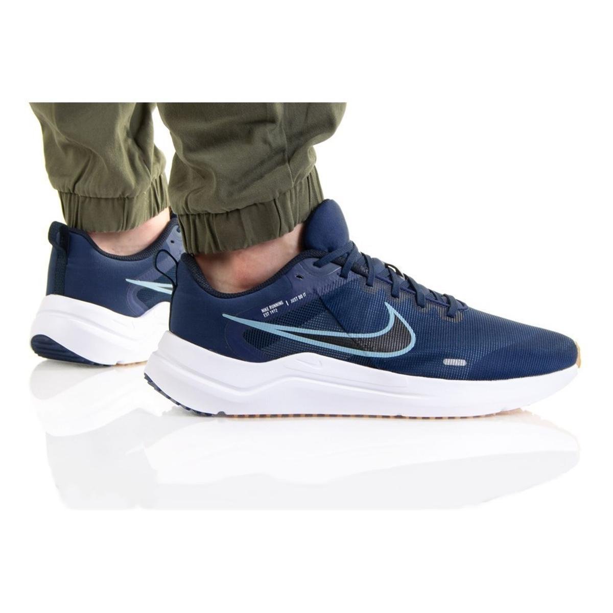 Baskets NIKE Bleu