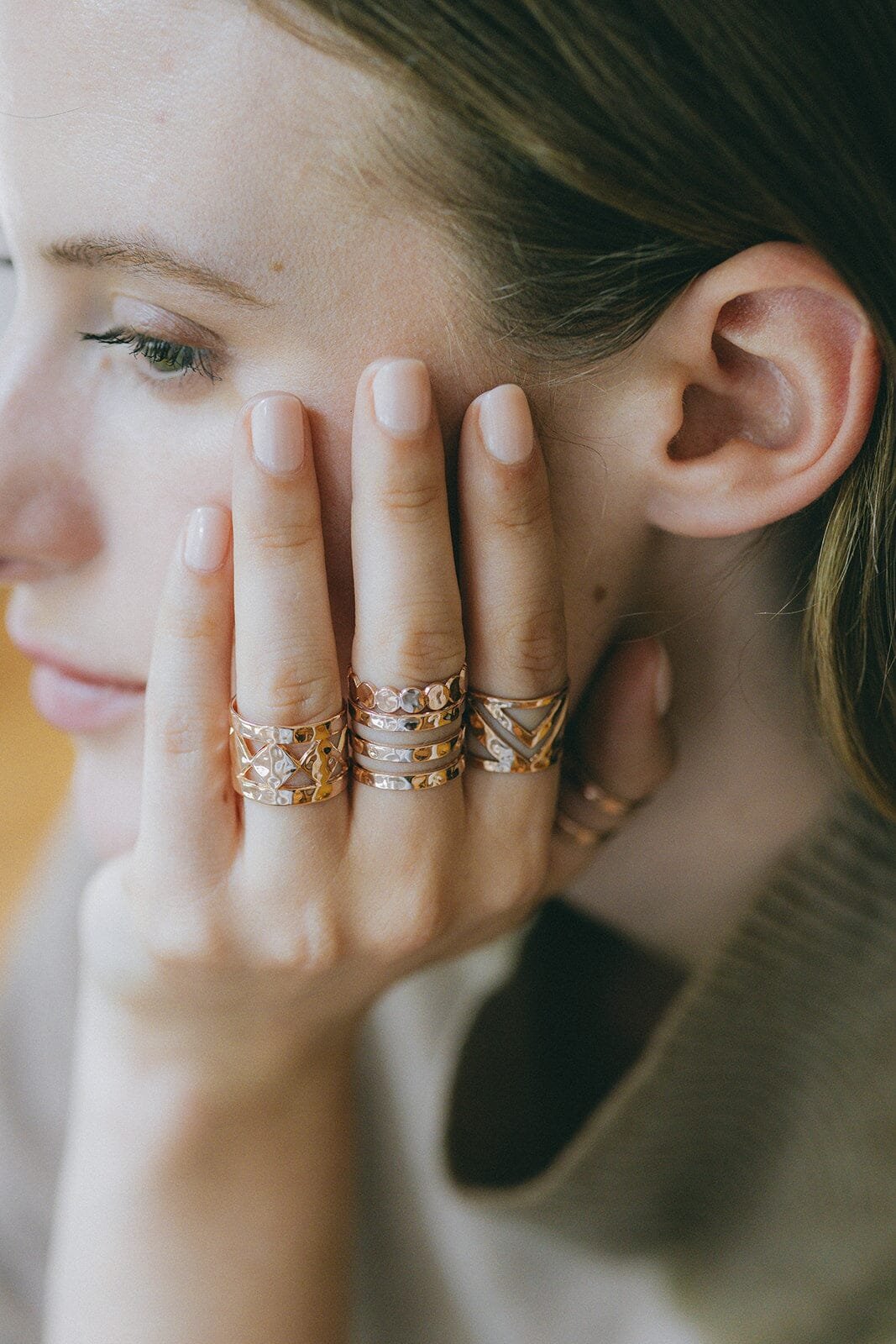 Hammered gold plated ring Pink