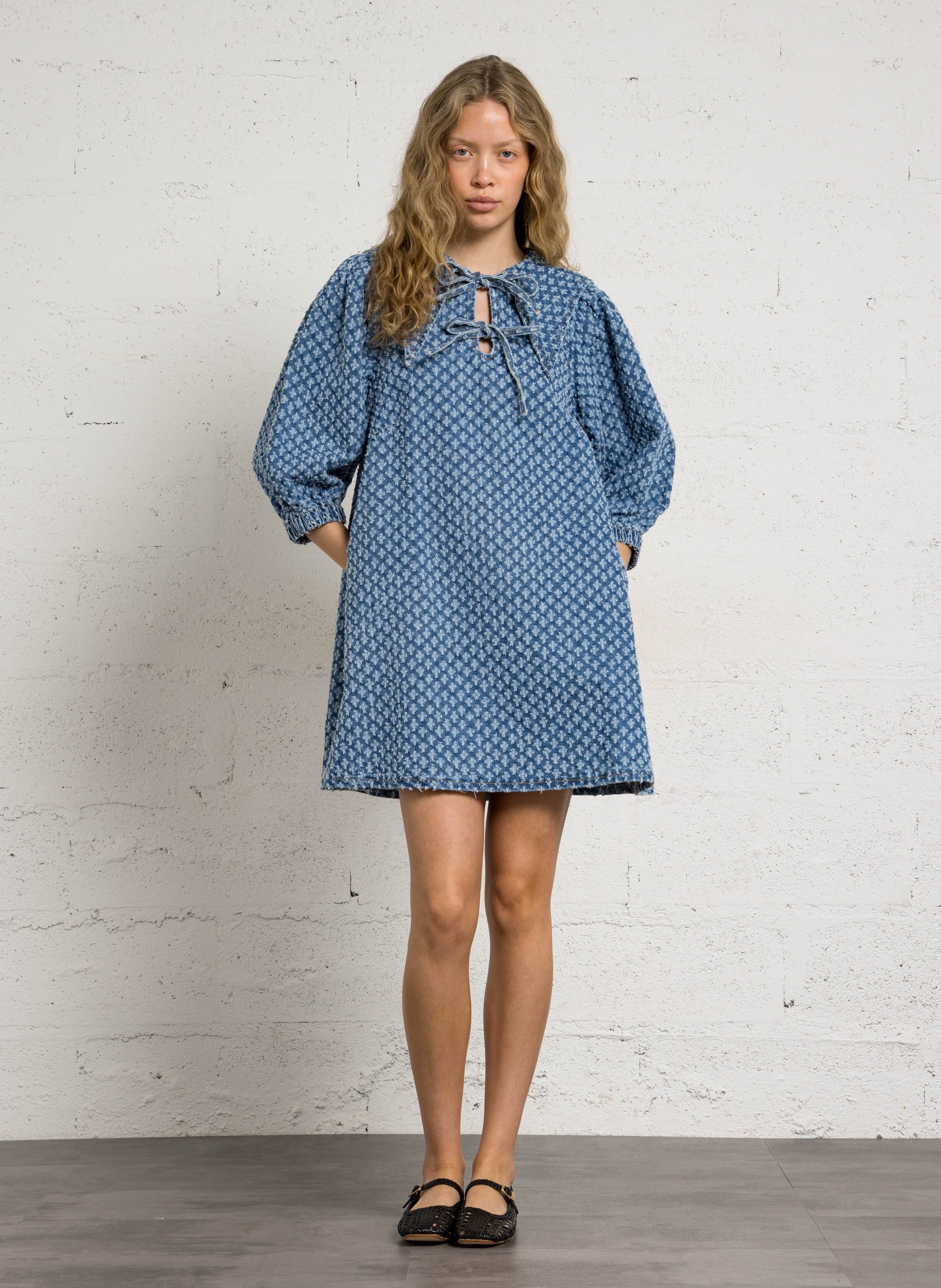Short V-neck denim cotton dress THE TINY BIG SISTER Blue