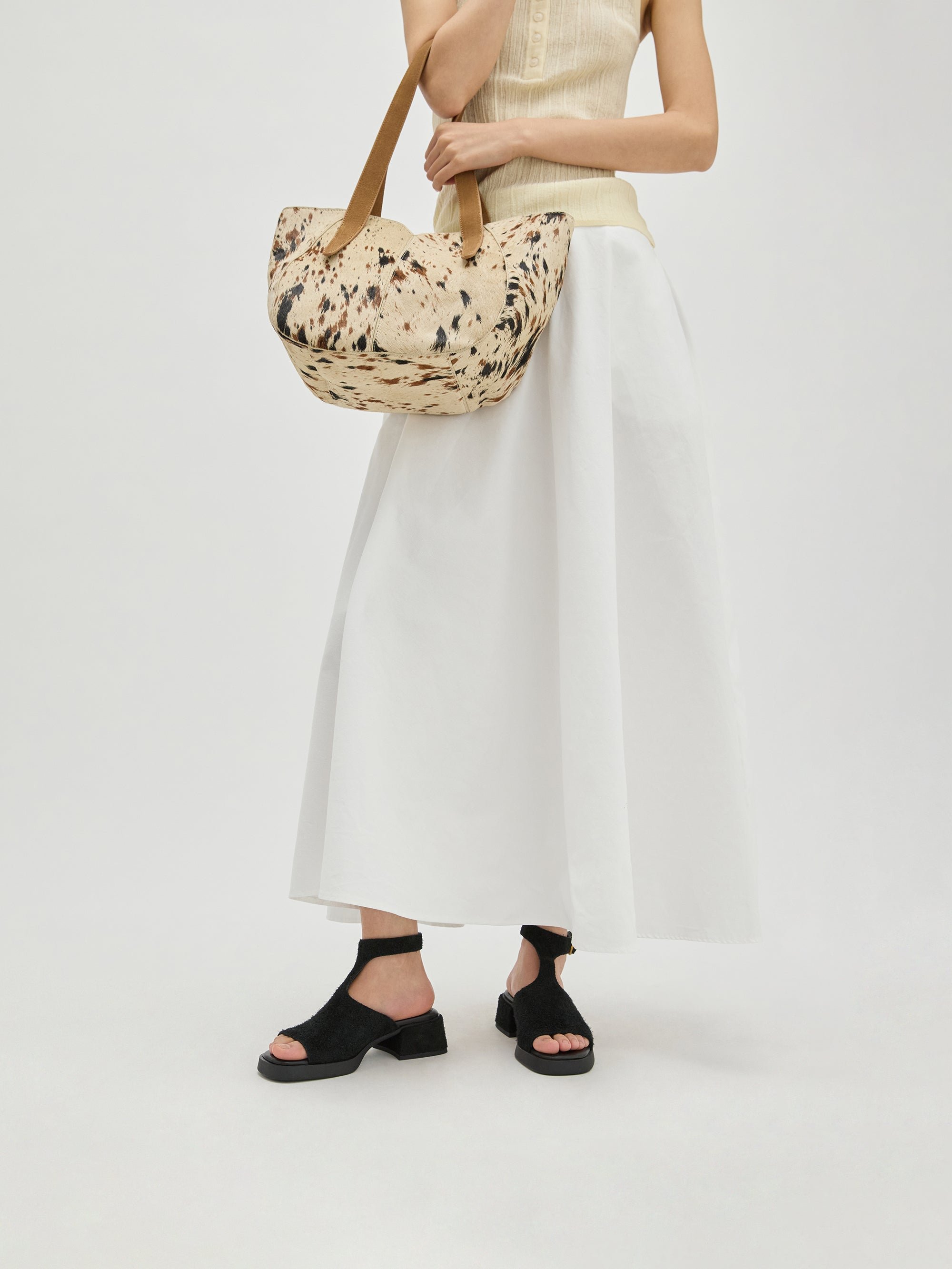 Camel suede sandals with heel and strap VANESSA WU Black