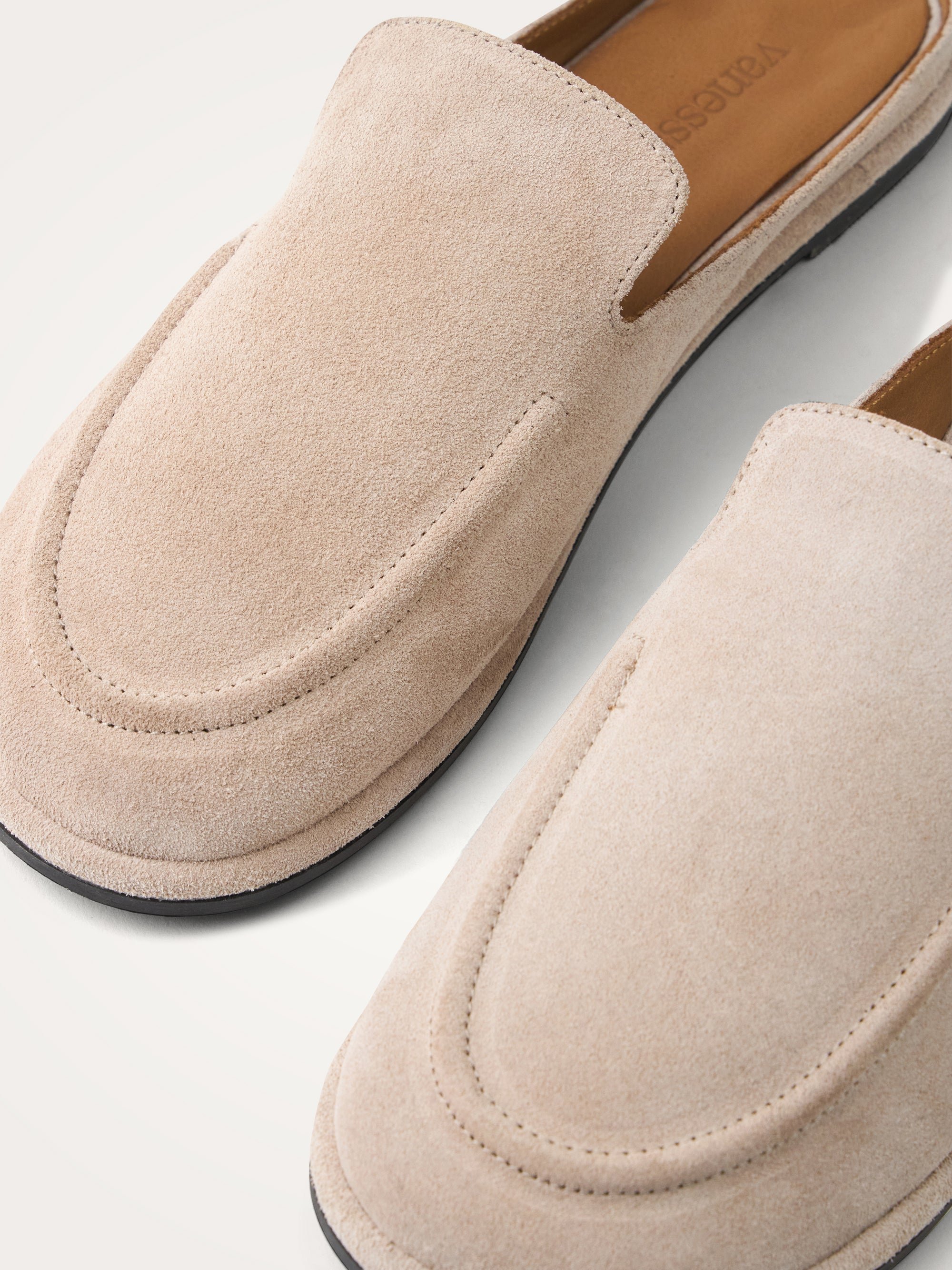 Flat leather mules with distressed and metallic effect VANESSA WU Beige