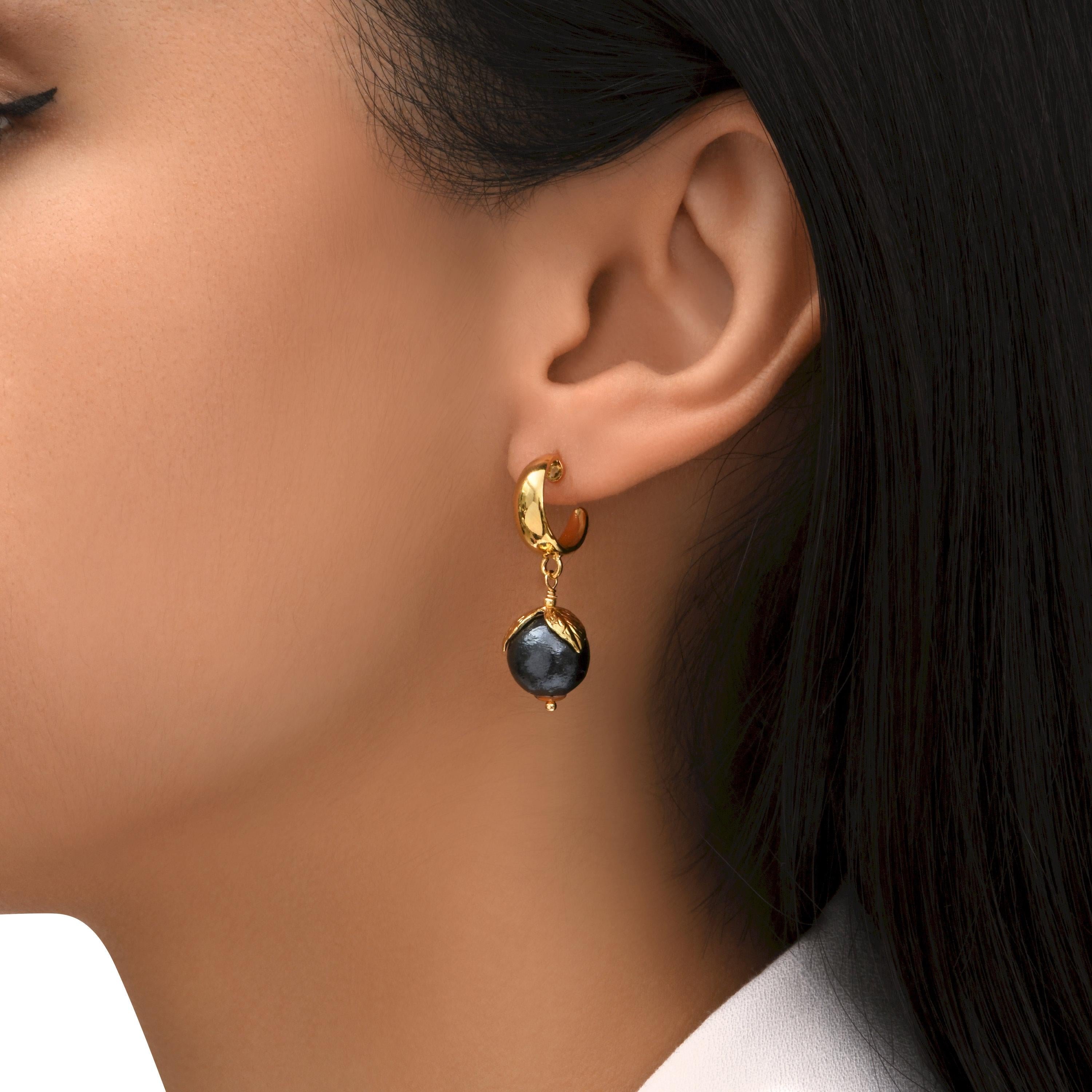 Gold-plated hoop earrings SATELLITE PARIS Black