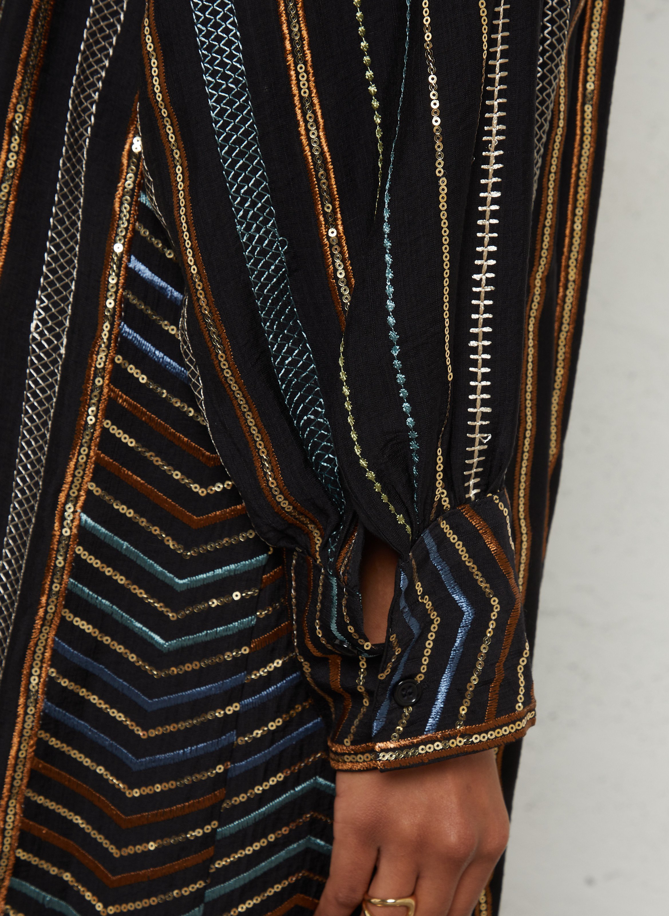 Kurzes, weites Kleid mit Stickmotiven SEE U SOON Schwarz