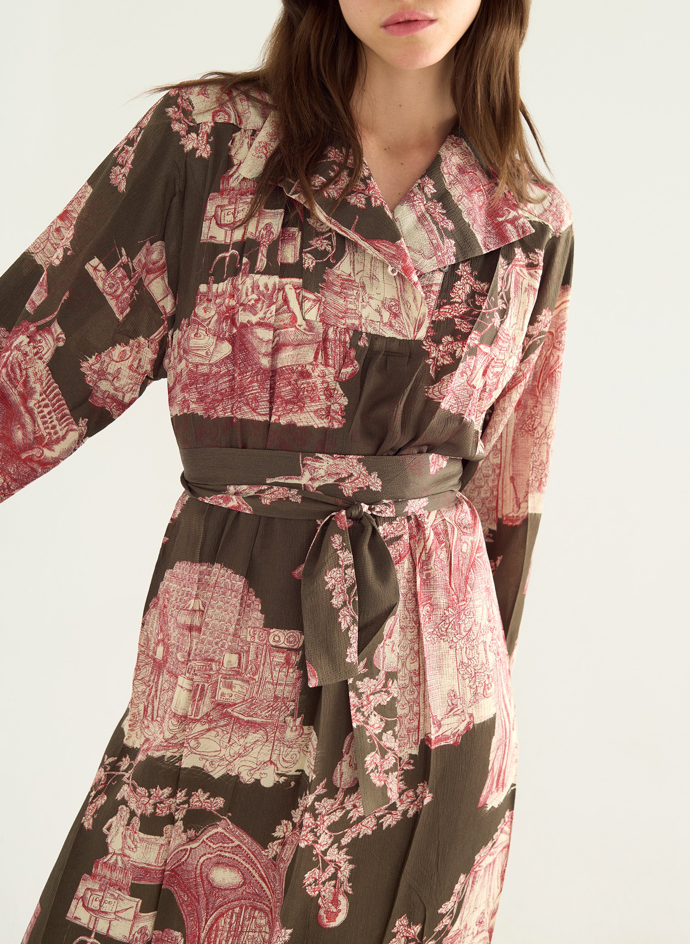 Wijde lange jurk met opstaande kraag en print COTELAC Groen