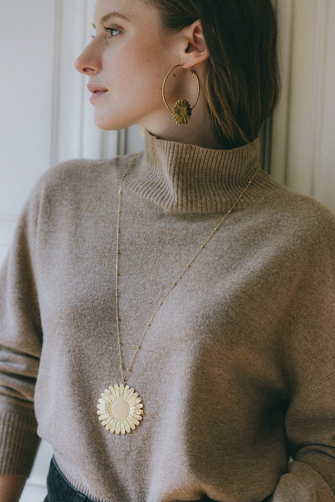 HÉLIOS - Fine gold-plated flower hoop earrings MONSIEUR SIMONE Silver