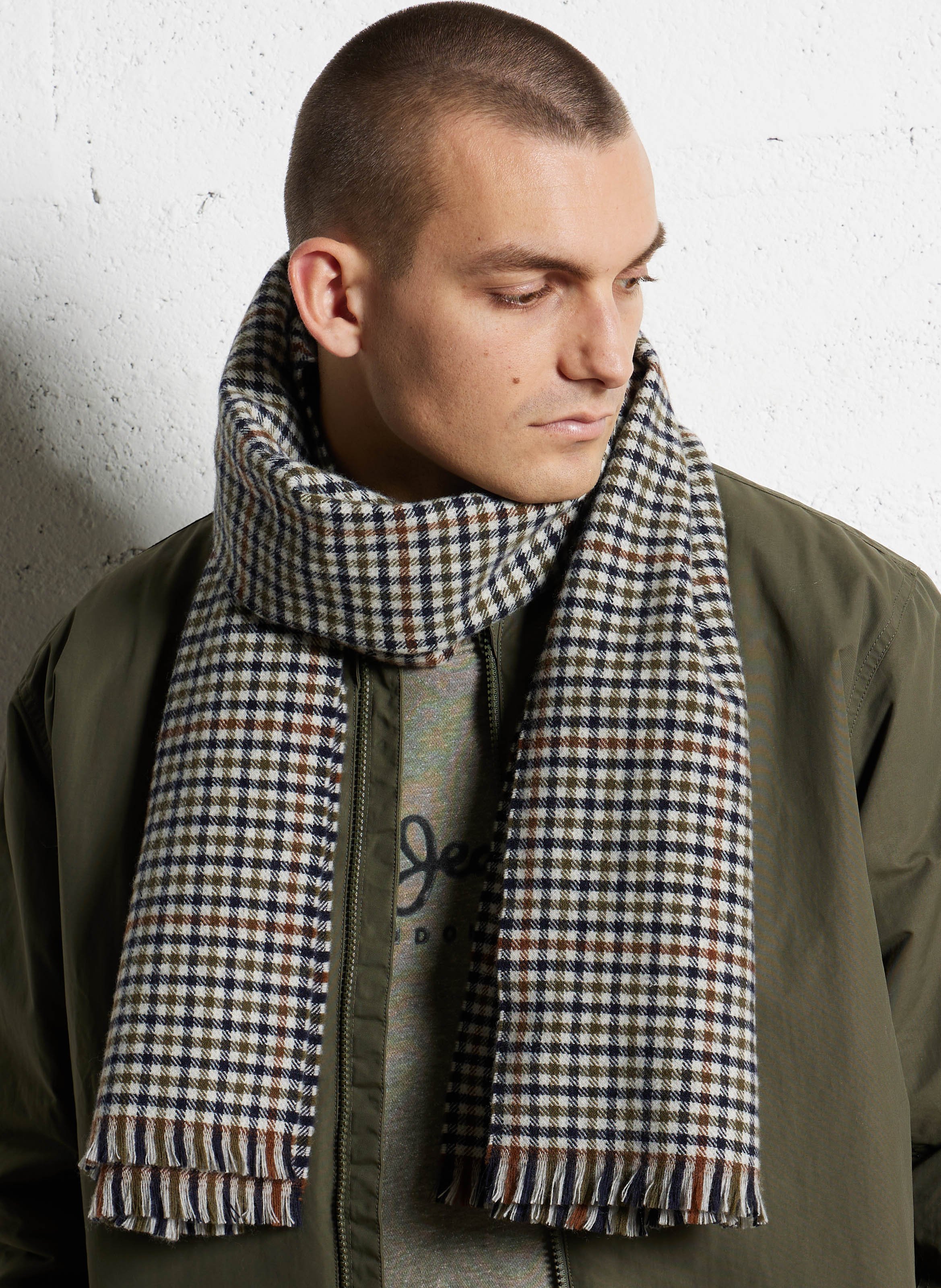 Echarpe à carreaux en laine GANT Gris