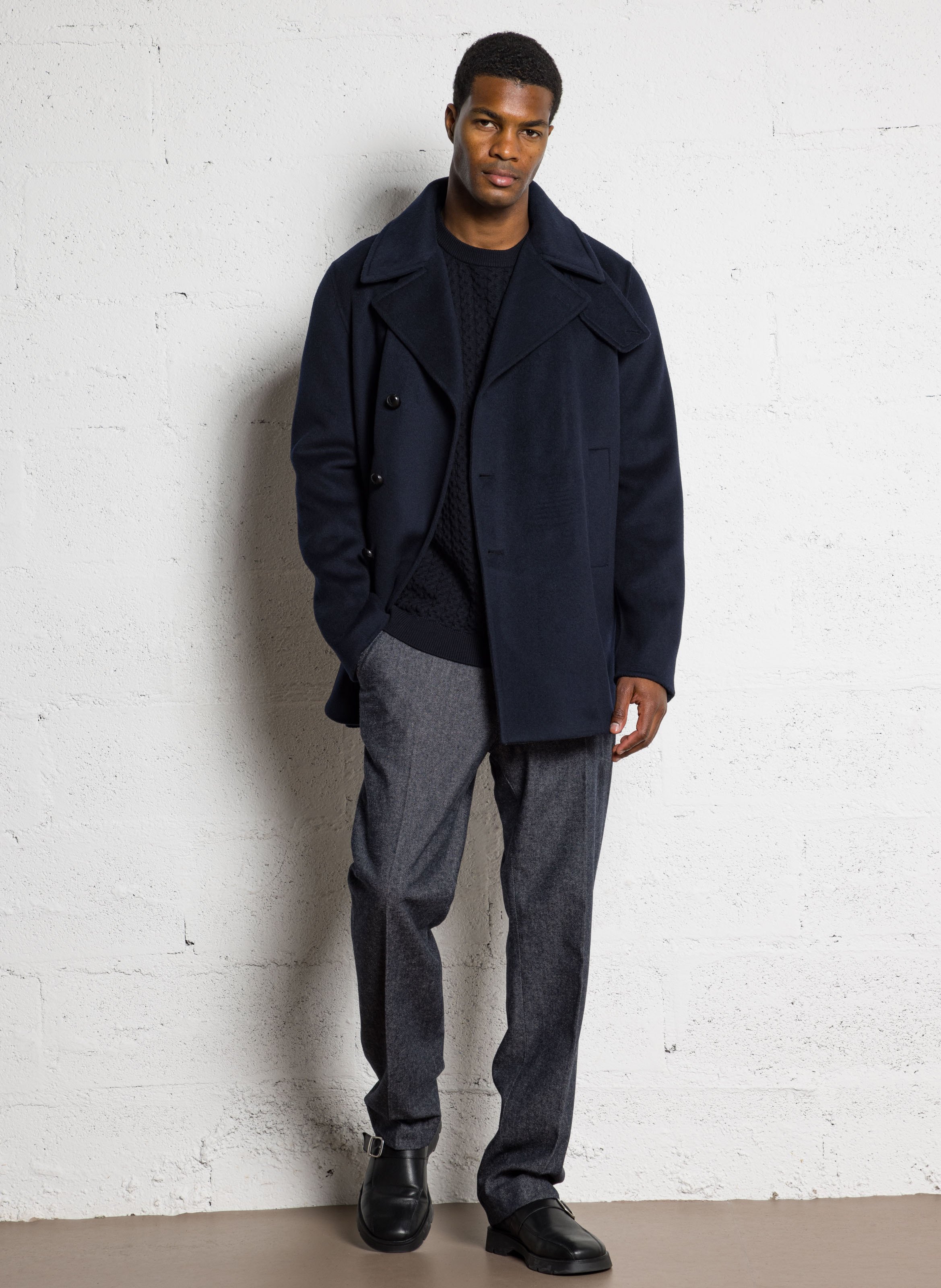 Einfarbiger gerade geschnittener Wollmantel mit langen Ärmeln IKKS Blau