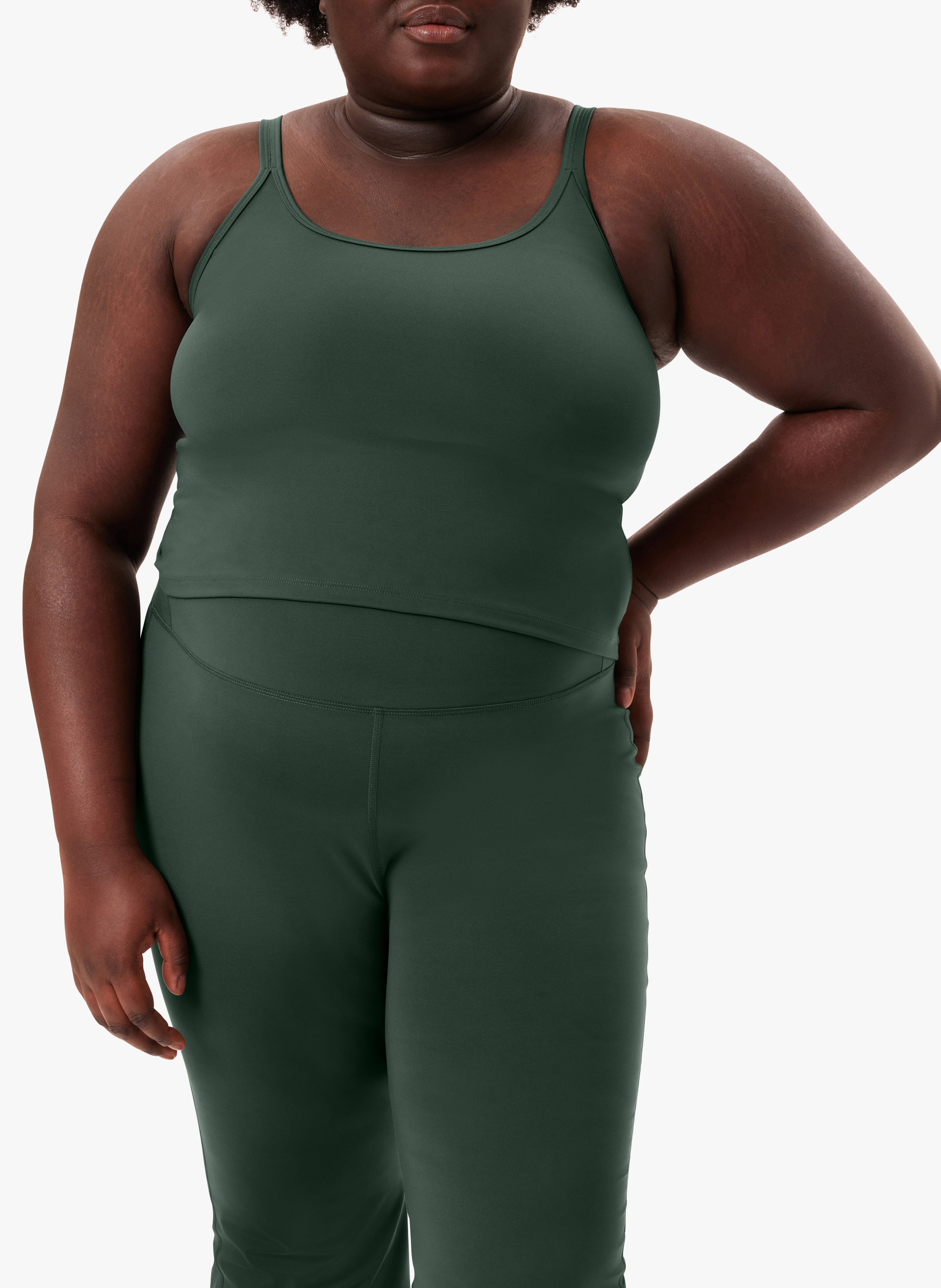 Kurzes Tanktop mit quadratischem Ausschnitt GIRLFRIEND COLLECTIVE