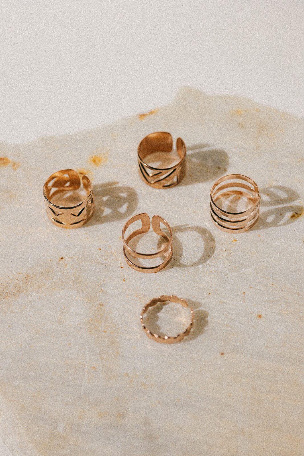 Hammered gold plated ring Pink