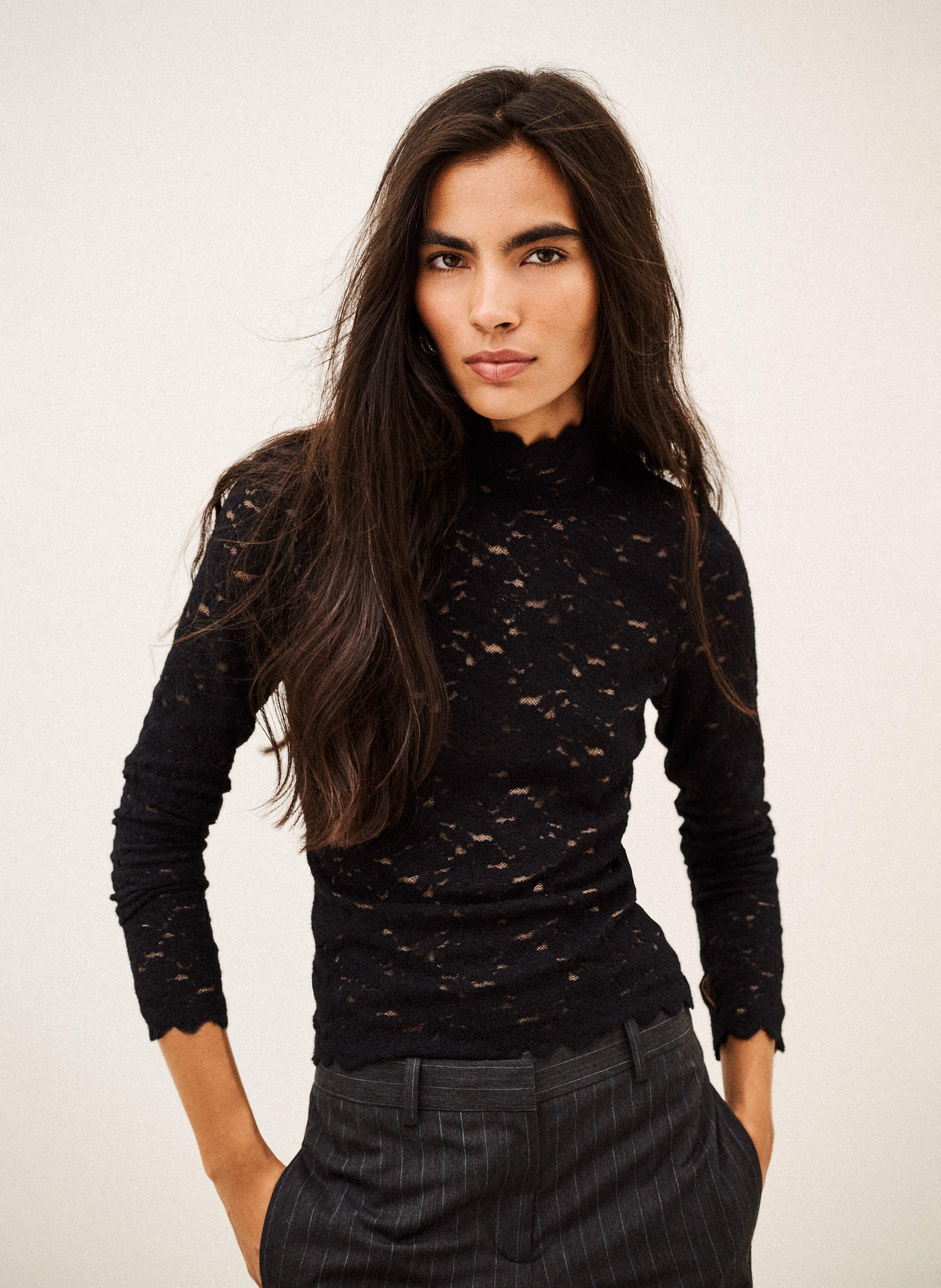 Top droit à dentelle BA&SH Noir
