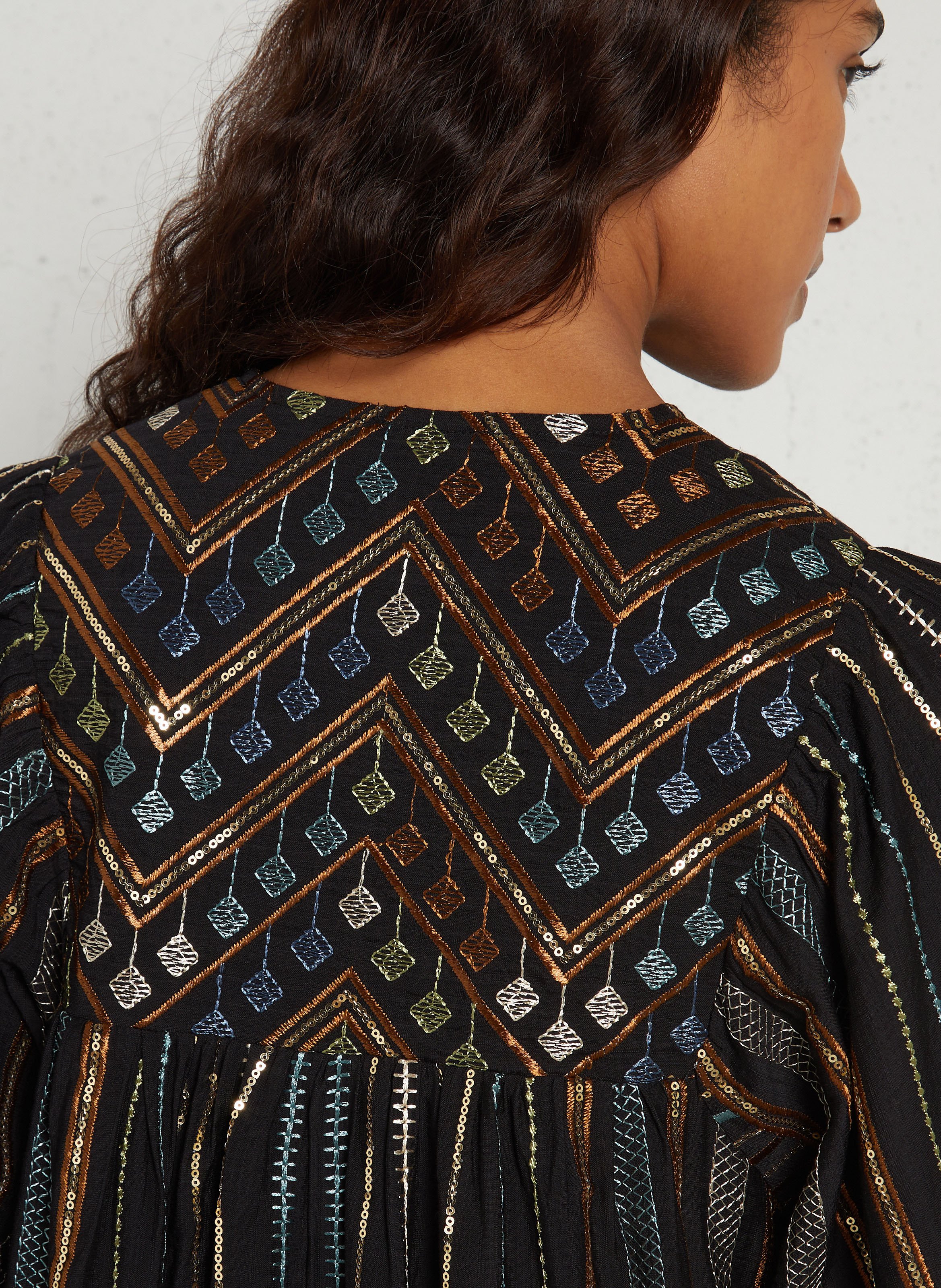 Kurzes, weites Kleid mit Stickmotiven SEE U SOON Schwarz