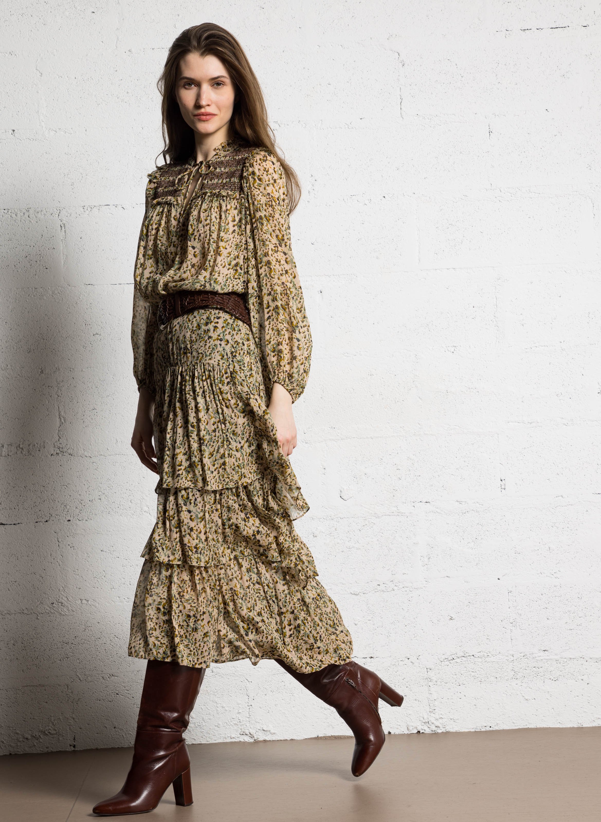 - Gespsluiting. - Breedte: 3 cm.  BA&SH Bruin