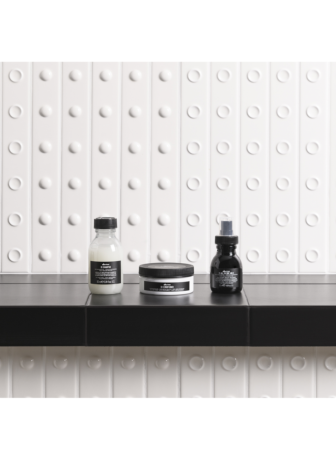 OI/Oil - milk DAVINES No color