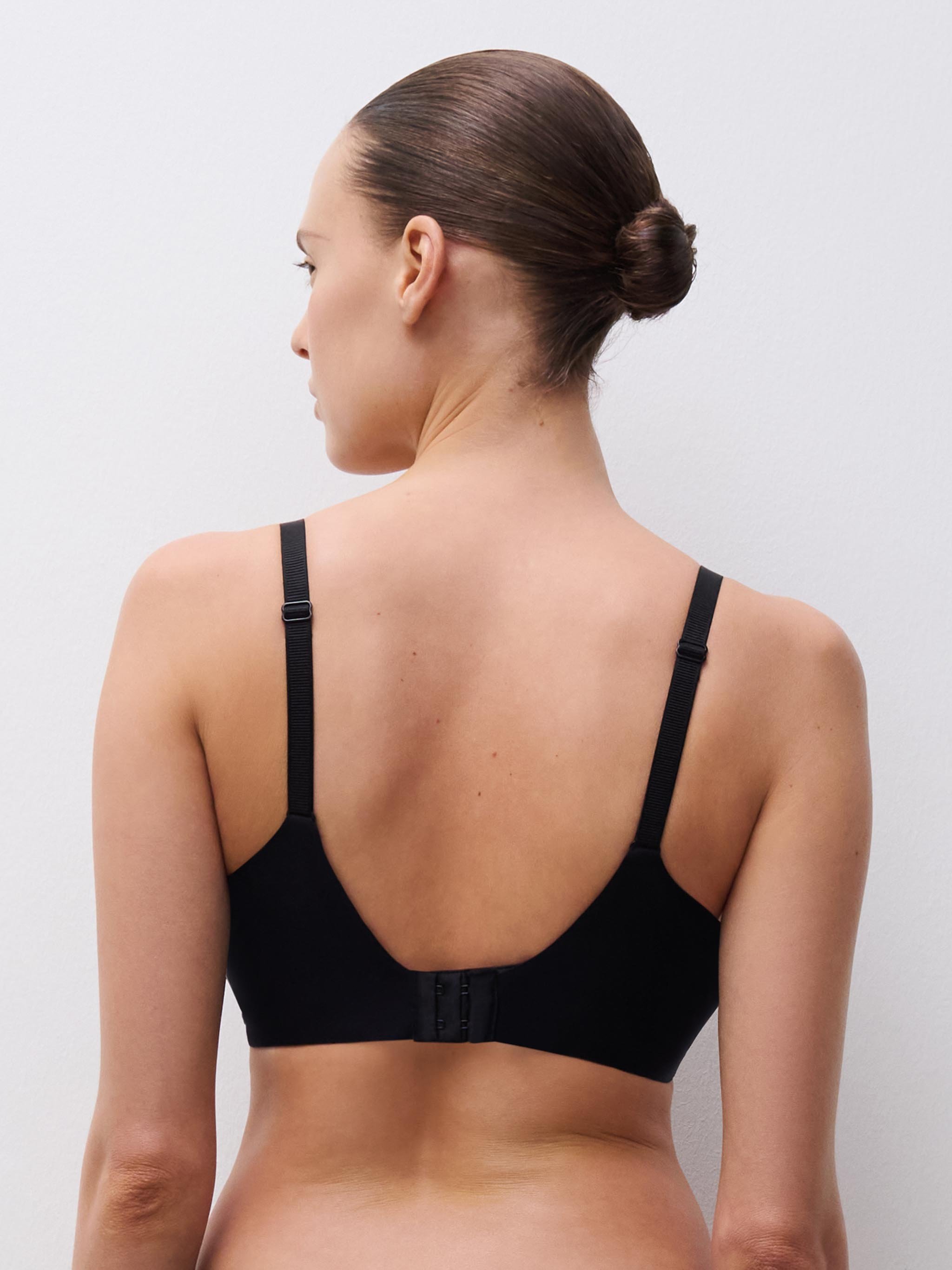 Very supportive memory foam bra with a deep cup CHANTELLE Black