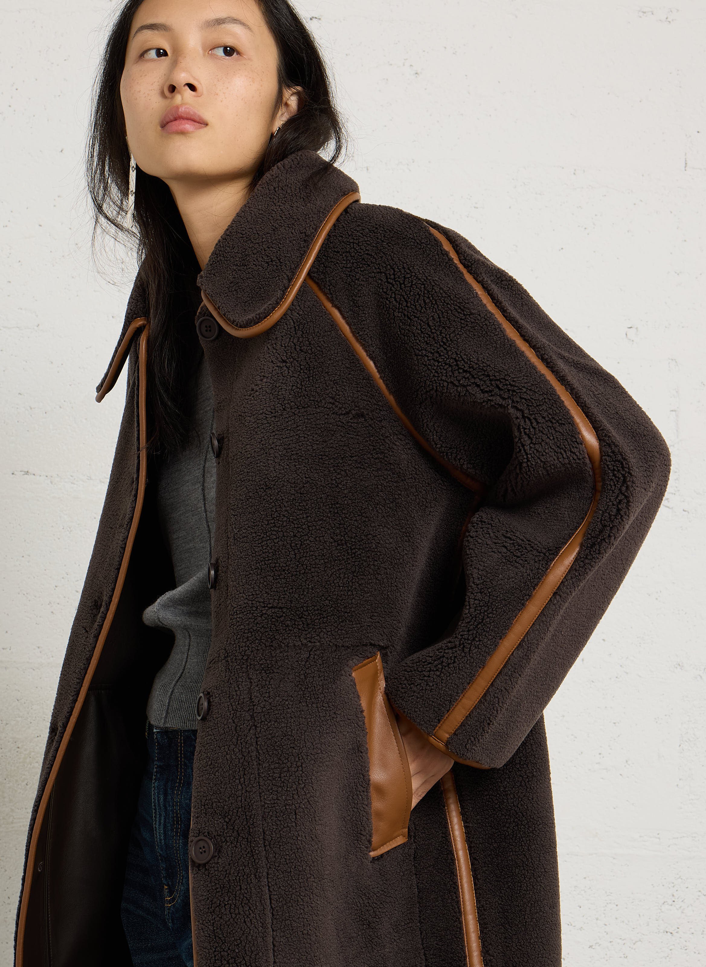 Straight coat with classic collar in faux leather THE TINY BIG SISTER Brown