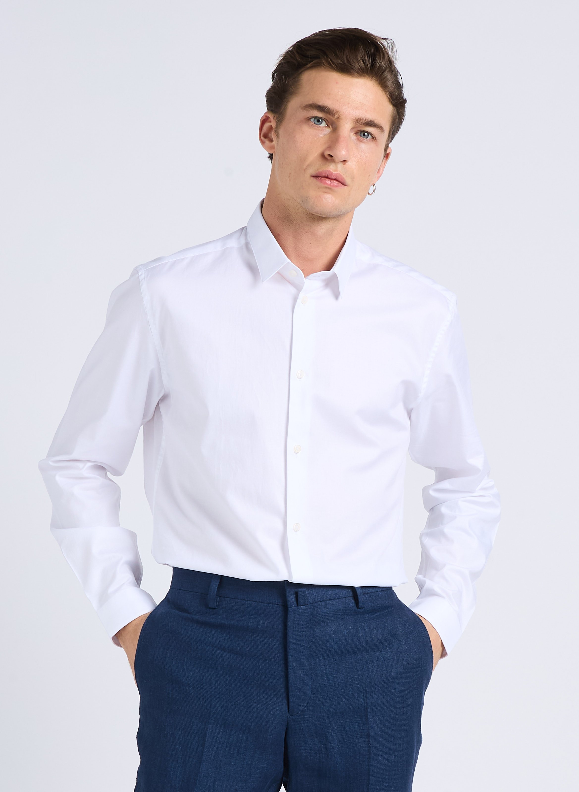 Slim-fit cotton shirt with classic collar AU PRINTEMPS PARIS