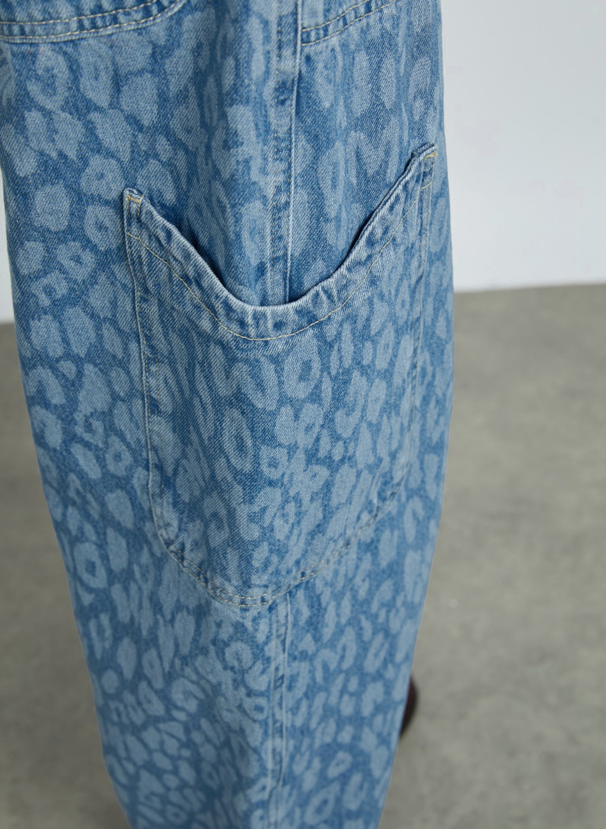 Leopard print cargo jeans DAMSON MADDER Blue