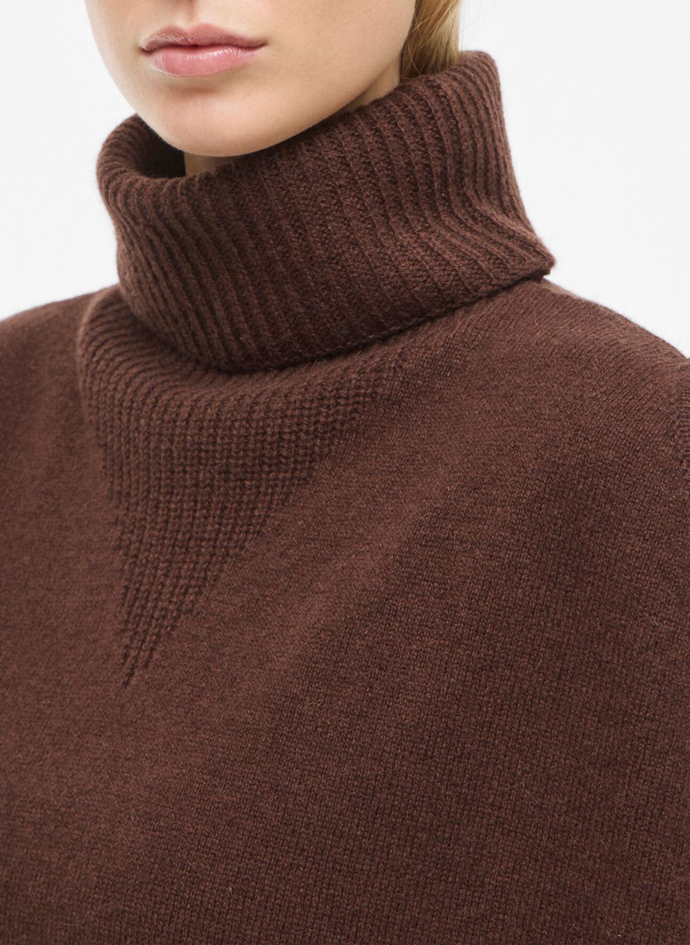 Wool-blend turtleneck sweater ROUGE EDIT Brown
